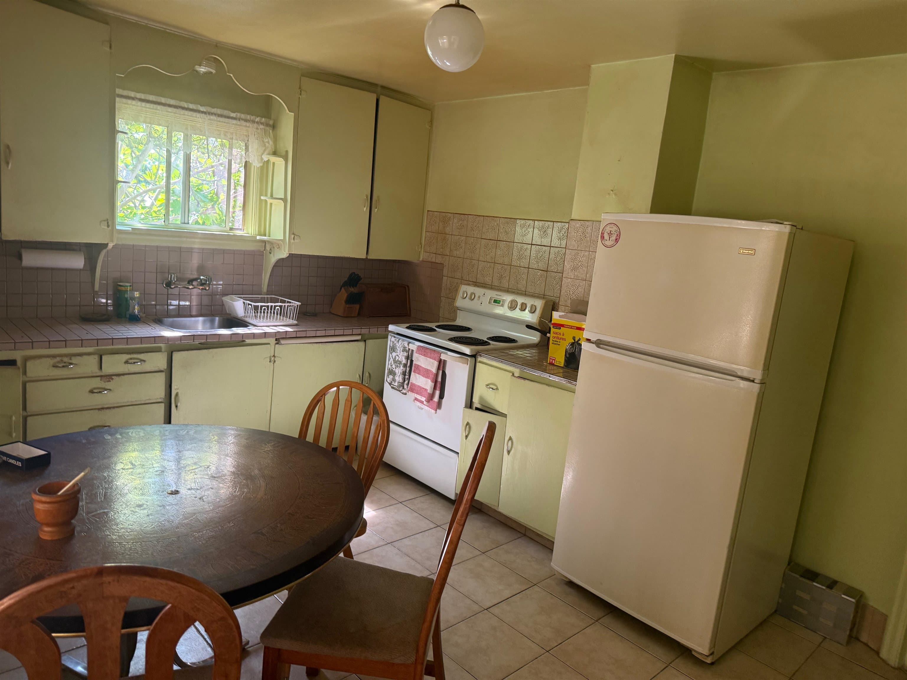 4910 Willingdon Avenue, Burnaby, V5G 3H8 — photo 4