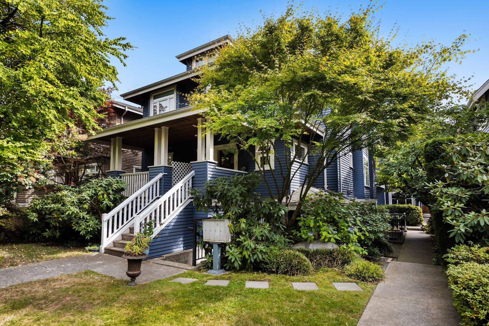 158 W 14th Avenue, Vancouver, V5Y 1W9 — photo 1