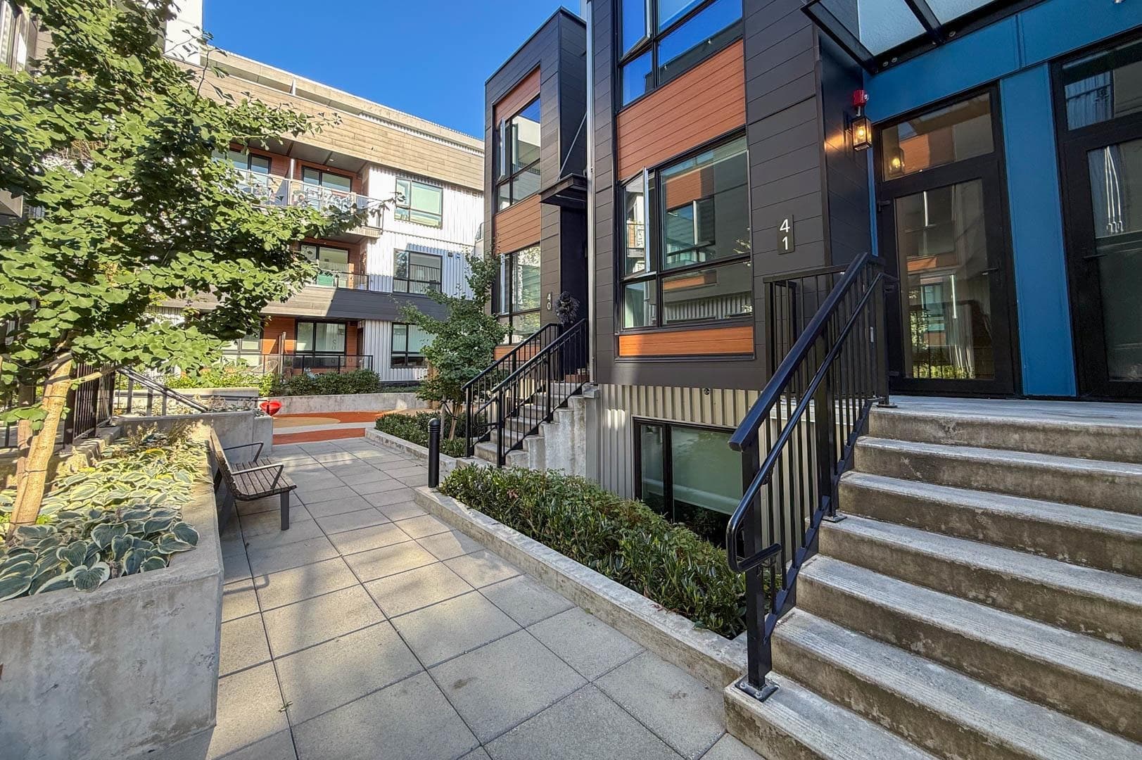 G 3- 2030 East 20th Ave, Vancouver, V5N 2L2 — photo 2