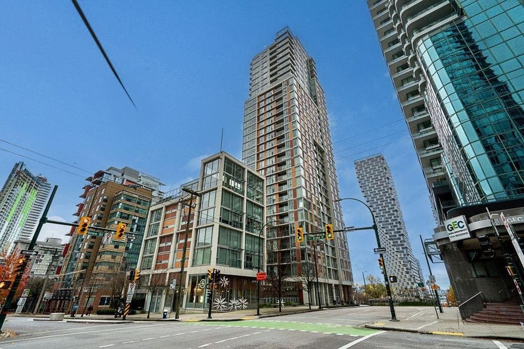 307 - 1351 Continental Street, Vancouver, V6Z 0C6 — photo 1