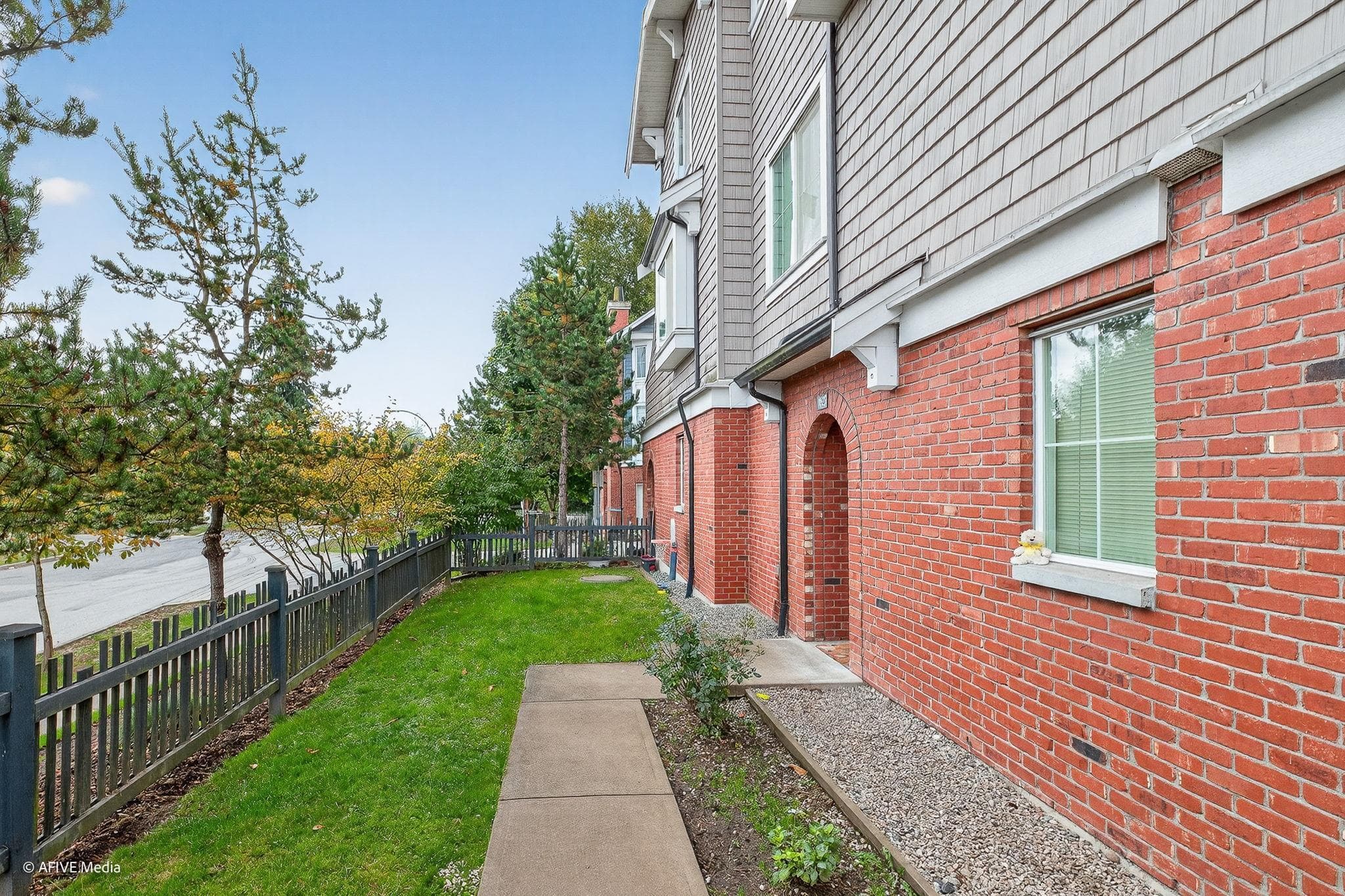 163 - 14833 61 Avenue, Surrey, V3S 6T6 — photo 4