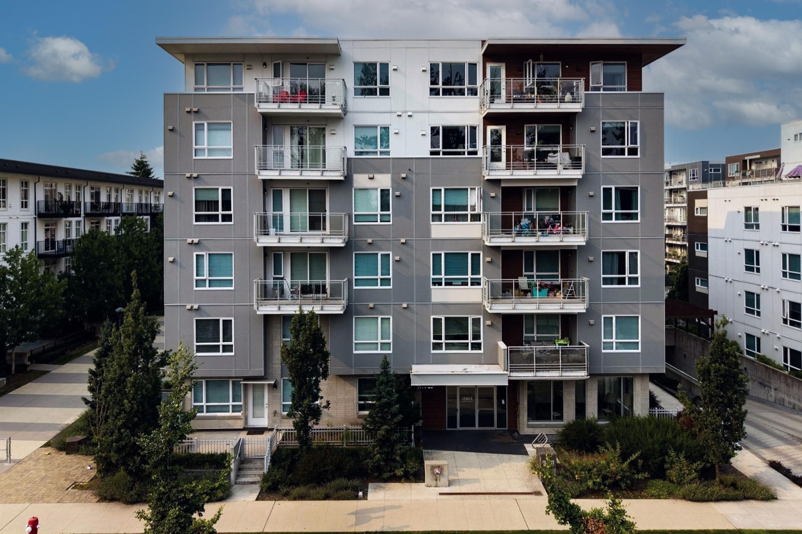 118 - 13963 105 Boulevard, Surrey, V3T 0M9 — photo 1