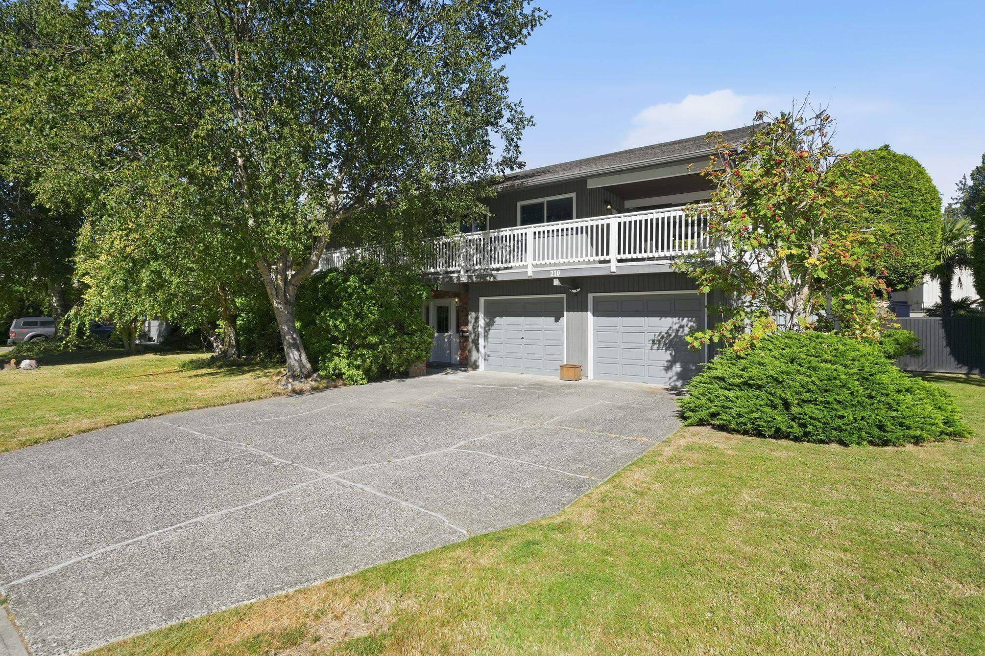210 W Murphy Drive, Delta, V4M 3N9 — photo 2