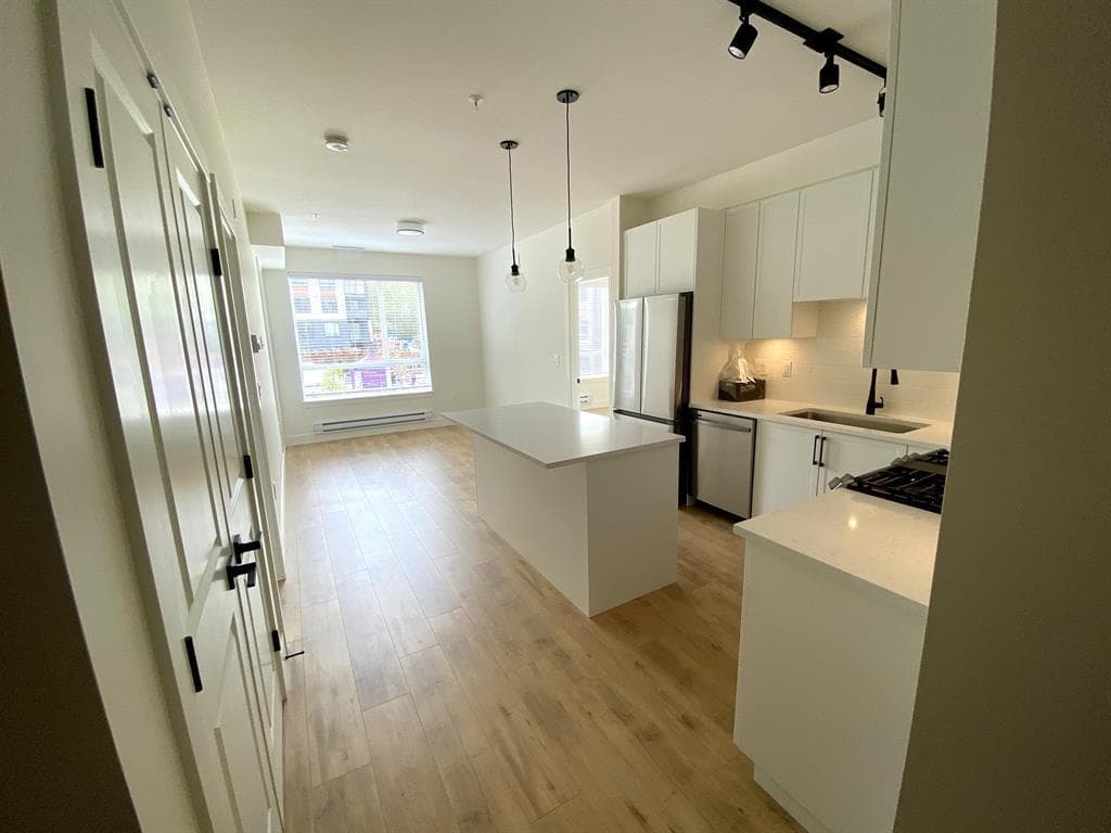 206 - 19935 75a Avenue, Langley, V2Y 4L6 — photo 3
