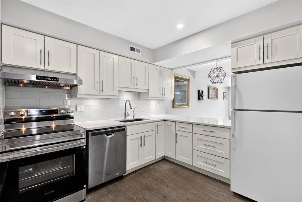 7330 Coronado Drive, Burnaby, V5A 1R1 — photo 4