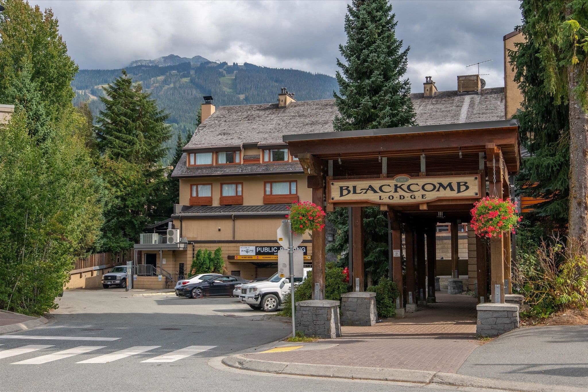 227 - 4220 Gateway Drive, Whistler, V8E 0Z7 — photo 3