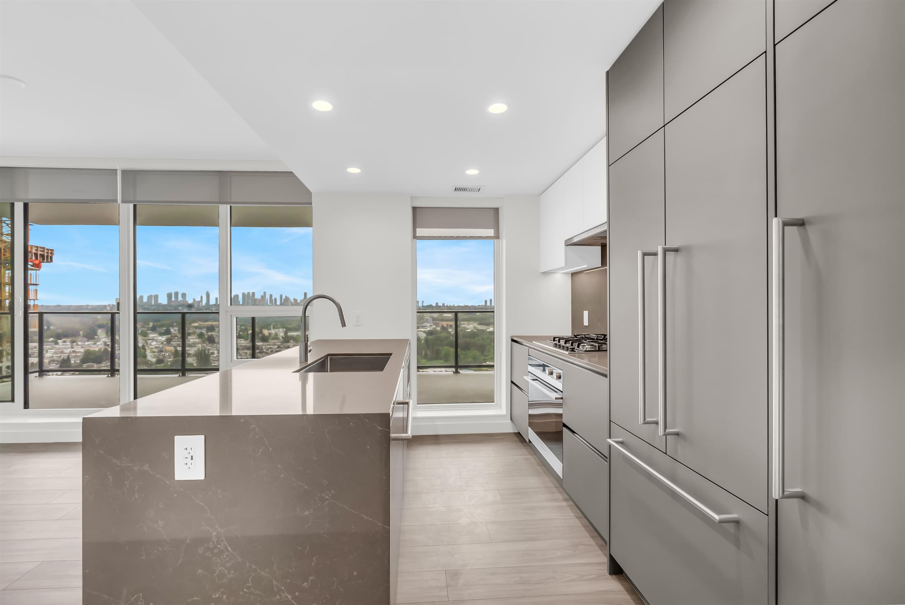 3605 - 2135 Springer Avenue, Burnaby, V5B 0C1 — photo 3