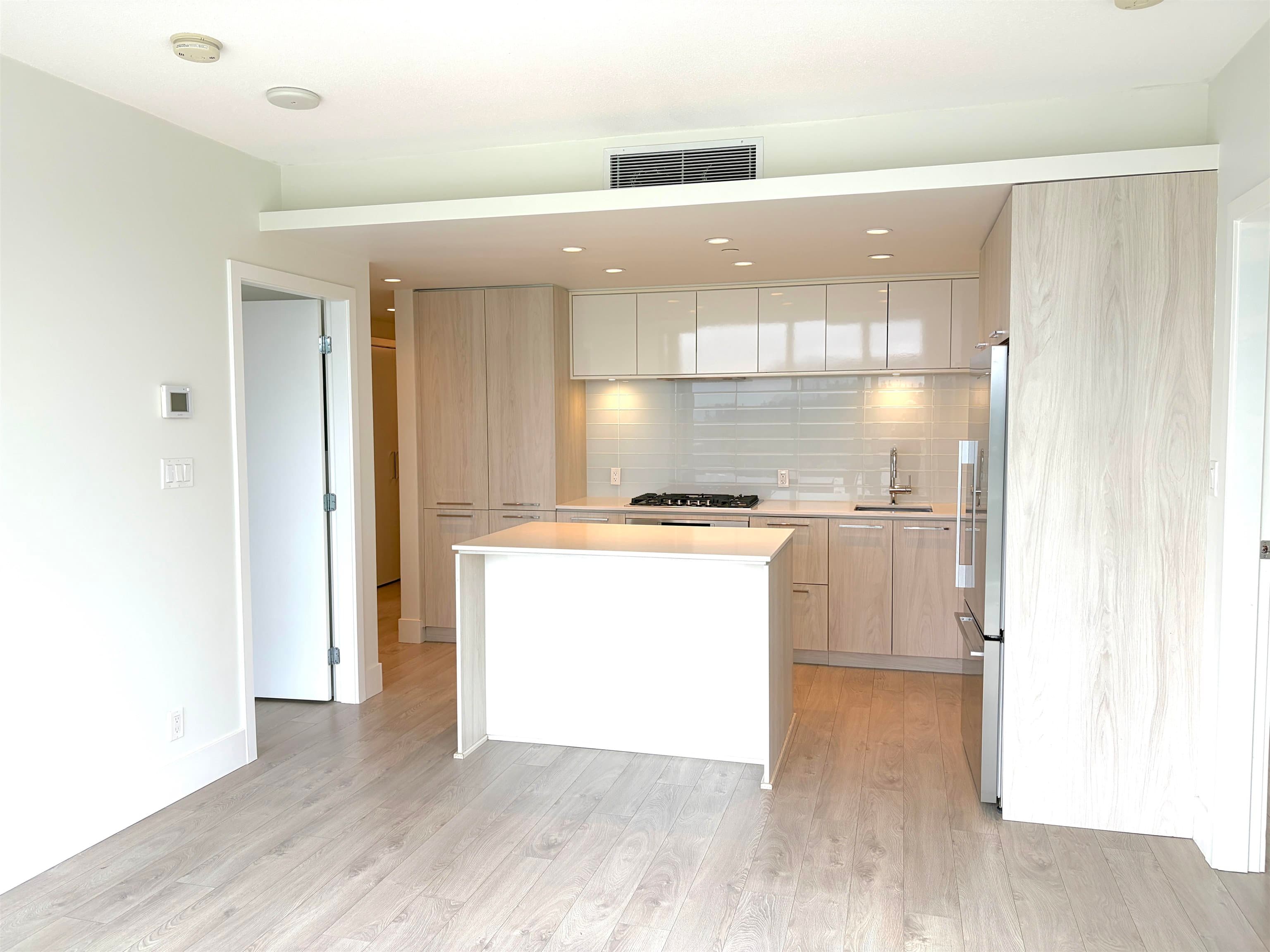 1502 - 680 Seylynn Crescent, North Vancouver, V7J 0B5 — photo 5