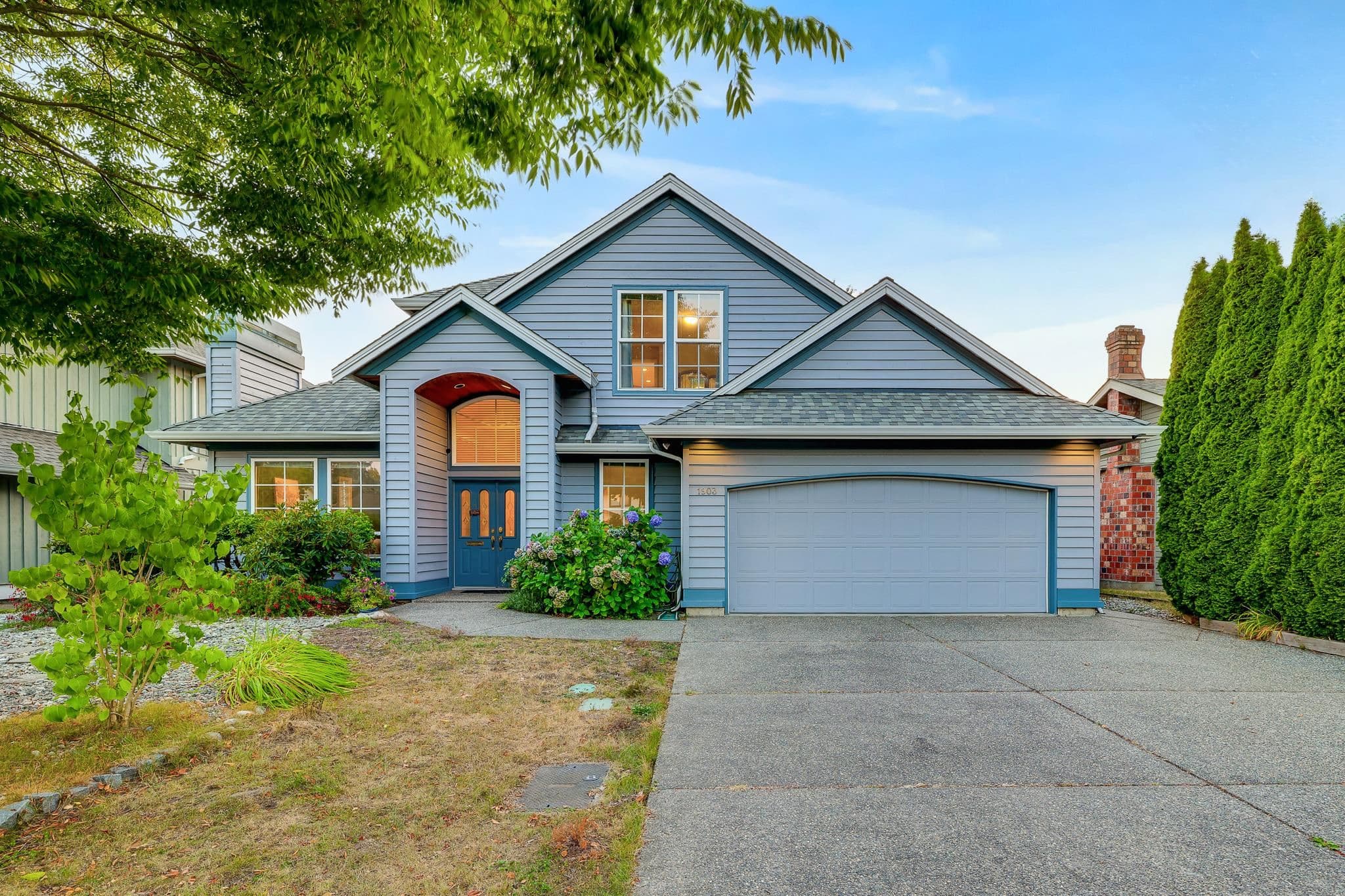 1903 144th Street, Surrey, V4A 7M6 — photo 1