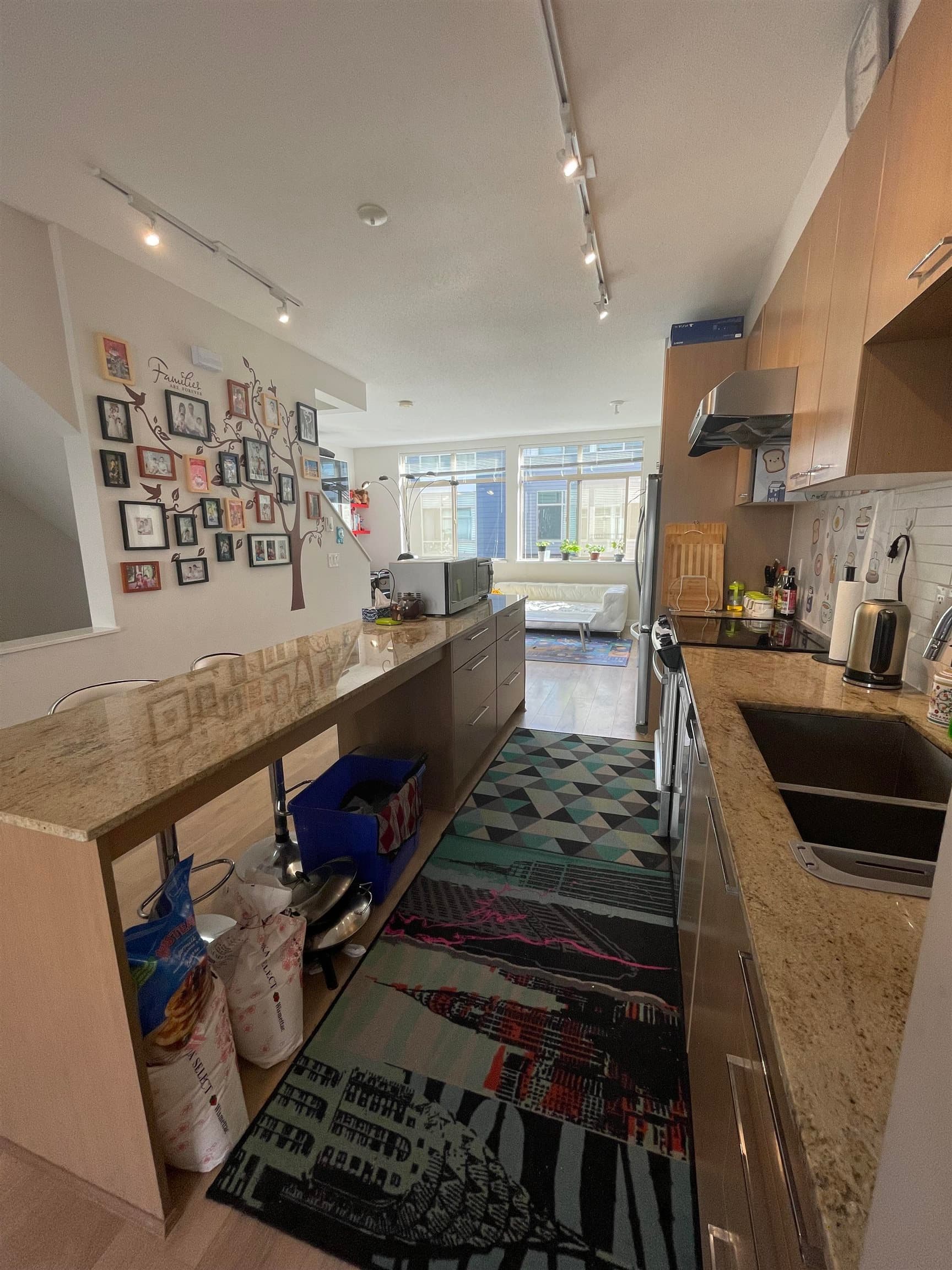 8473 163 Street, Surrey, V4N 6M7 — photo 2