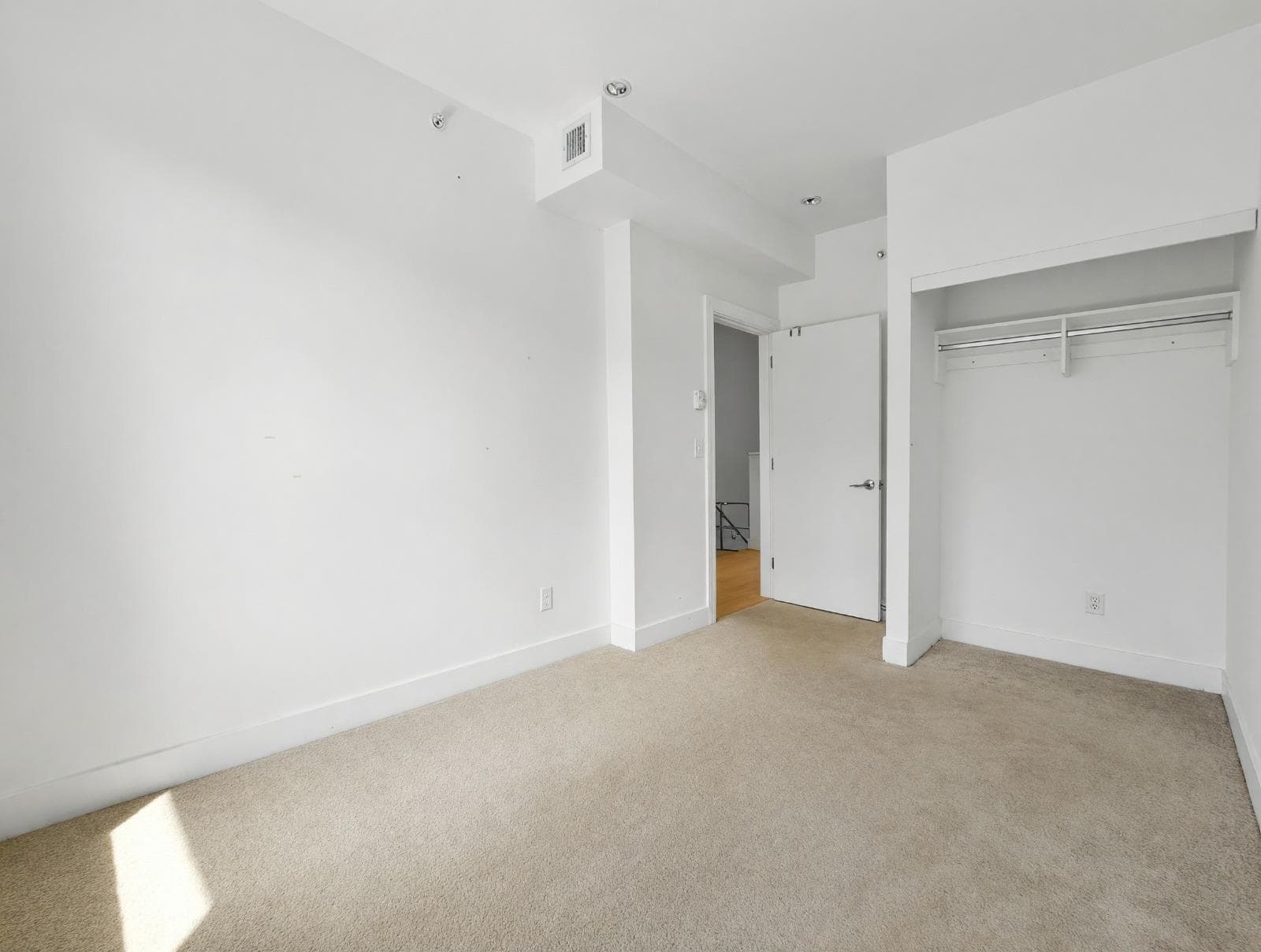 1116 Falcon Drive, Coquitlam, V3E 0M7 — photo 2
