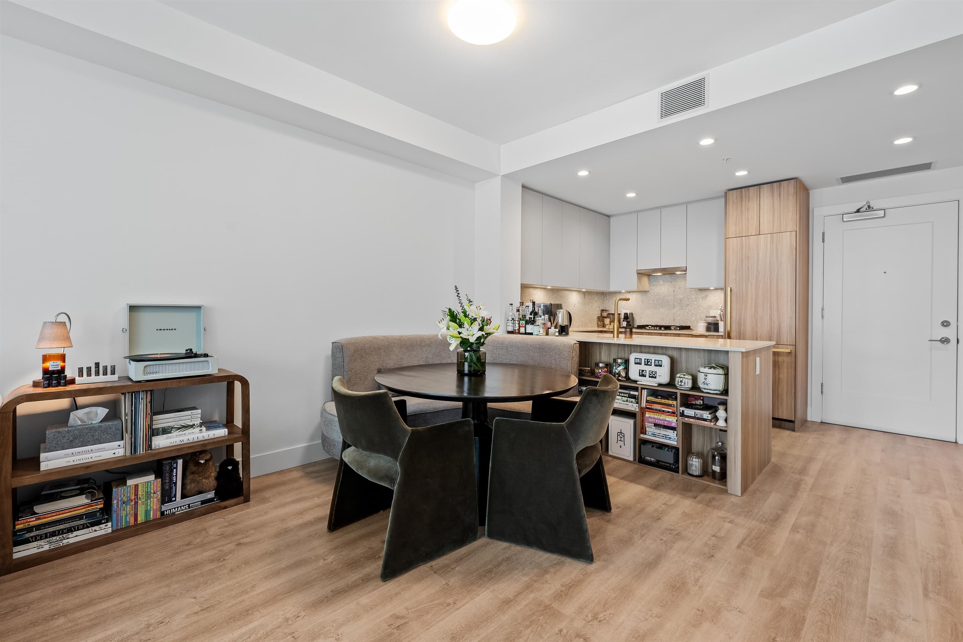 505 - 2385 Emery Court, North Vancouver, V7J 0G1 — photo 5