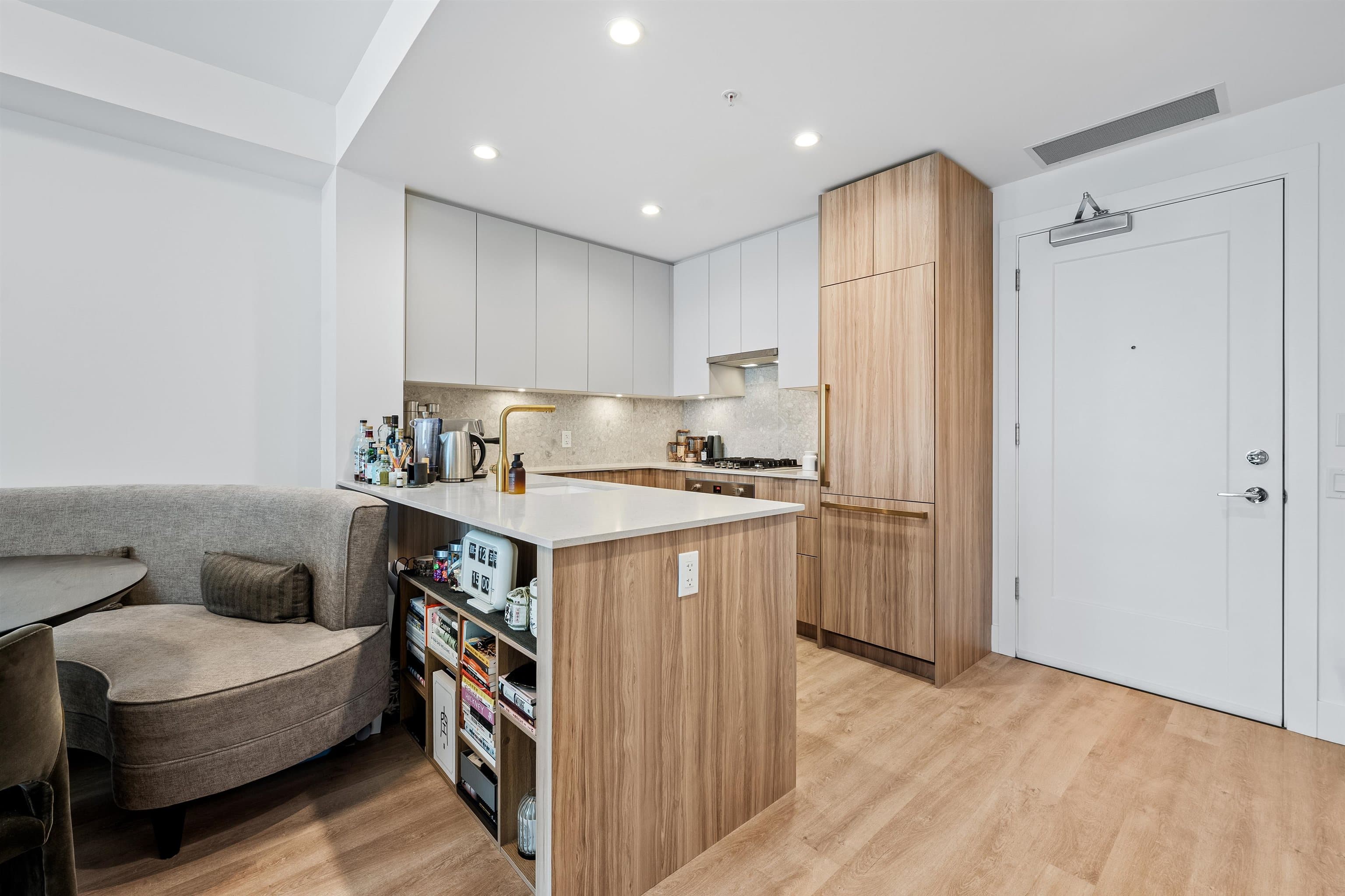 505 - 2385 Emery Court, North Vancouver, V7J 0G1 — photo 4