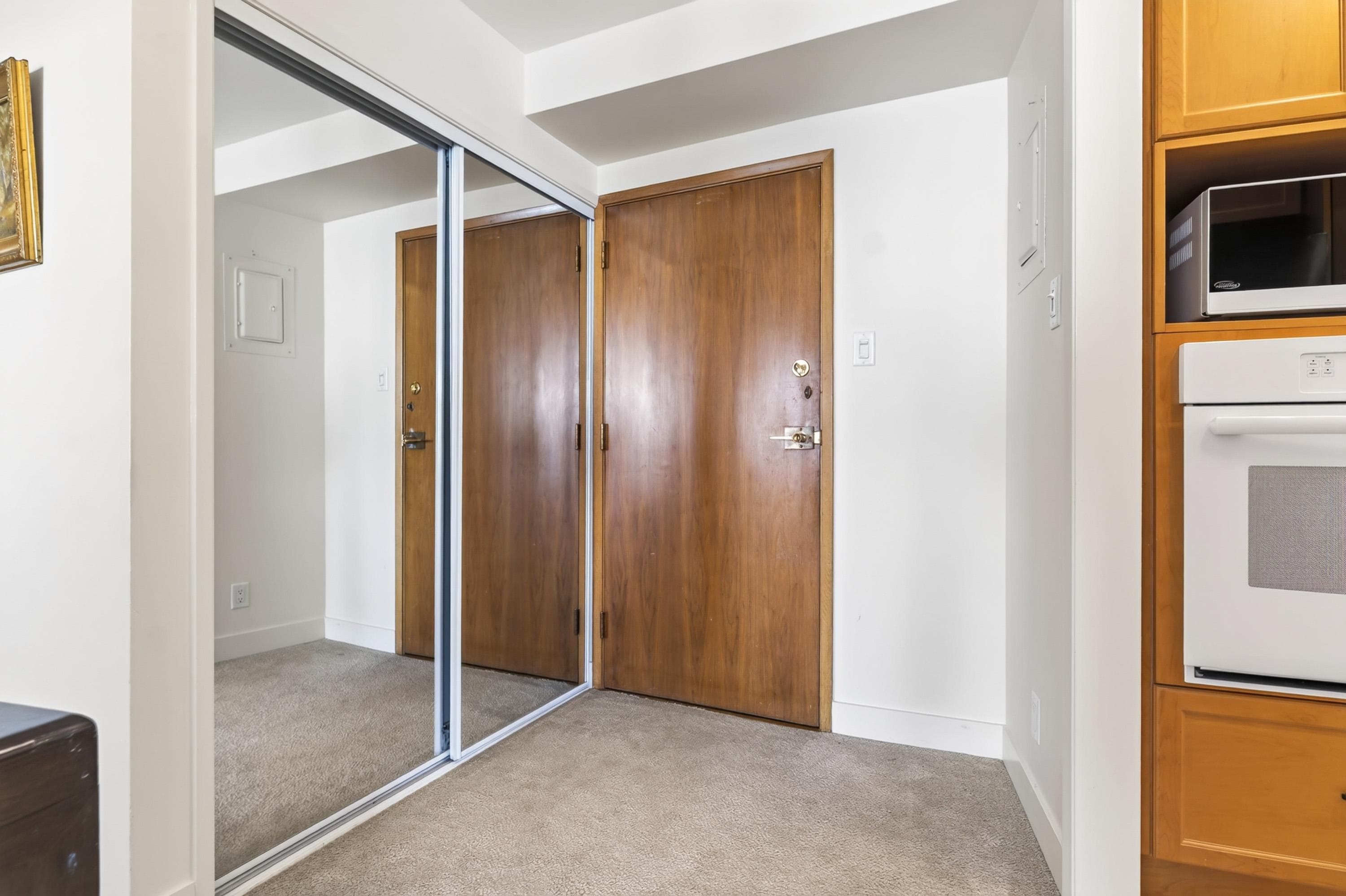 502 - 2135 Argyle Avenue, West Vancouver, V7V 1A5 — photo 5