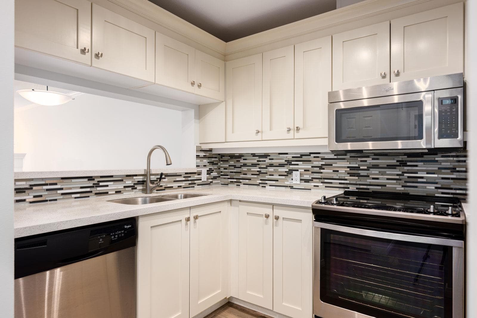 321 - 5500 Andrews Road, Richmond, V7E 6M9 — photo 2