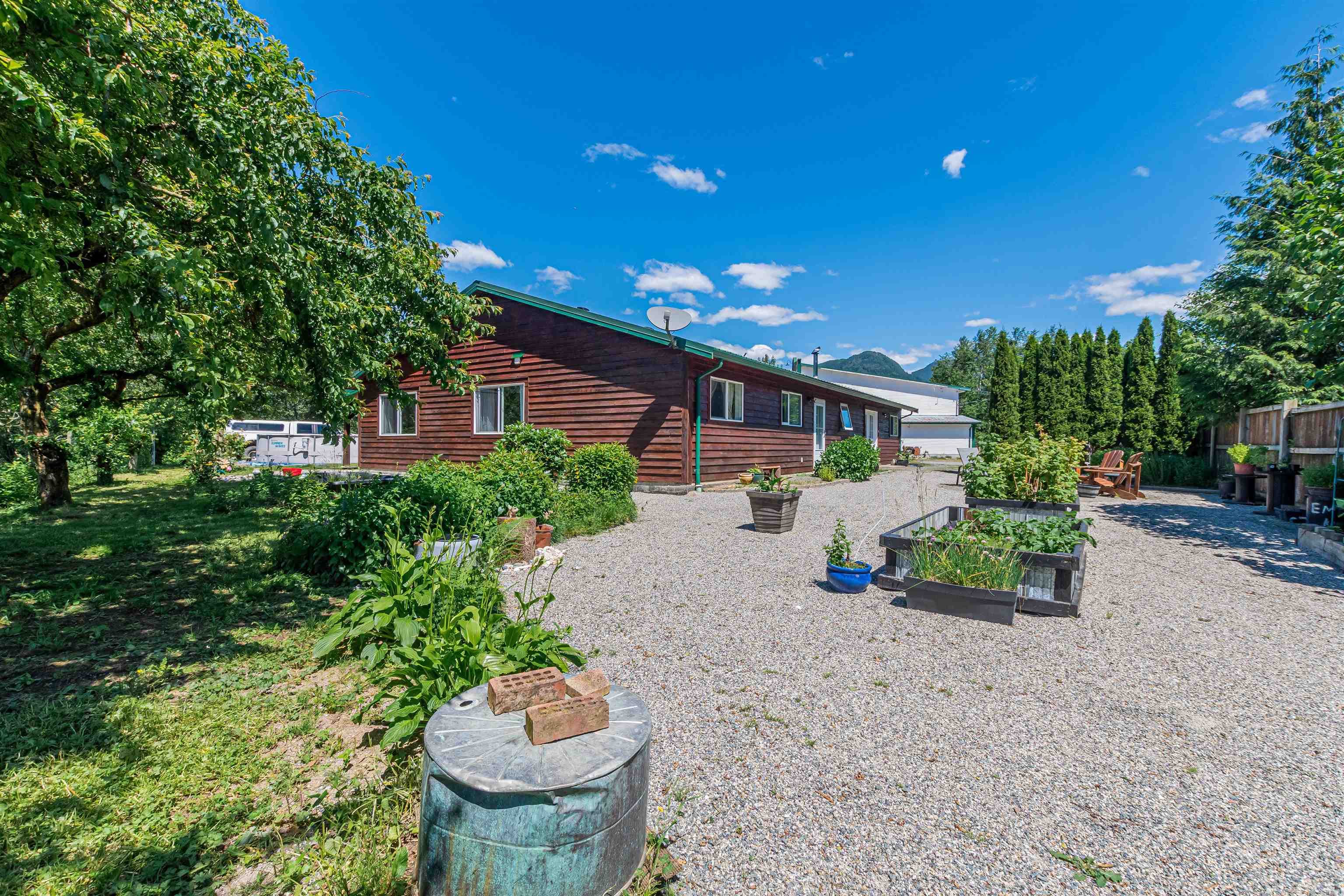 58465 Laidlaw Road, Laidlaw, V0X 1L2 — photo 5