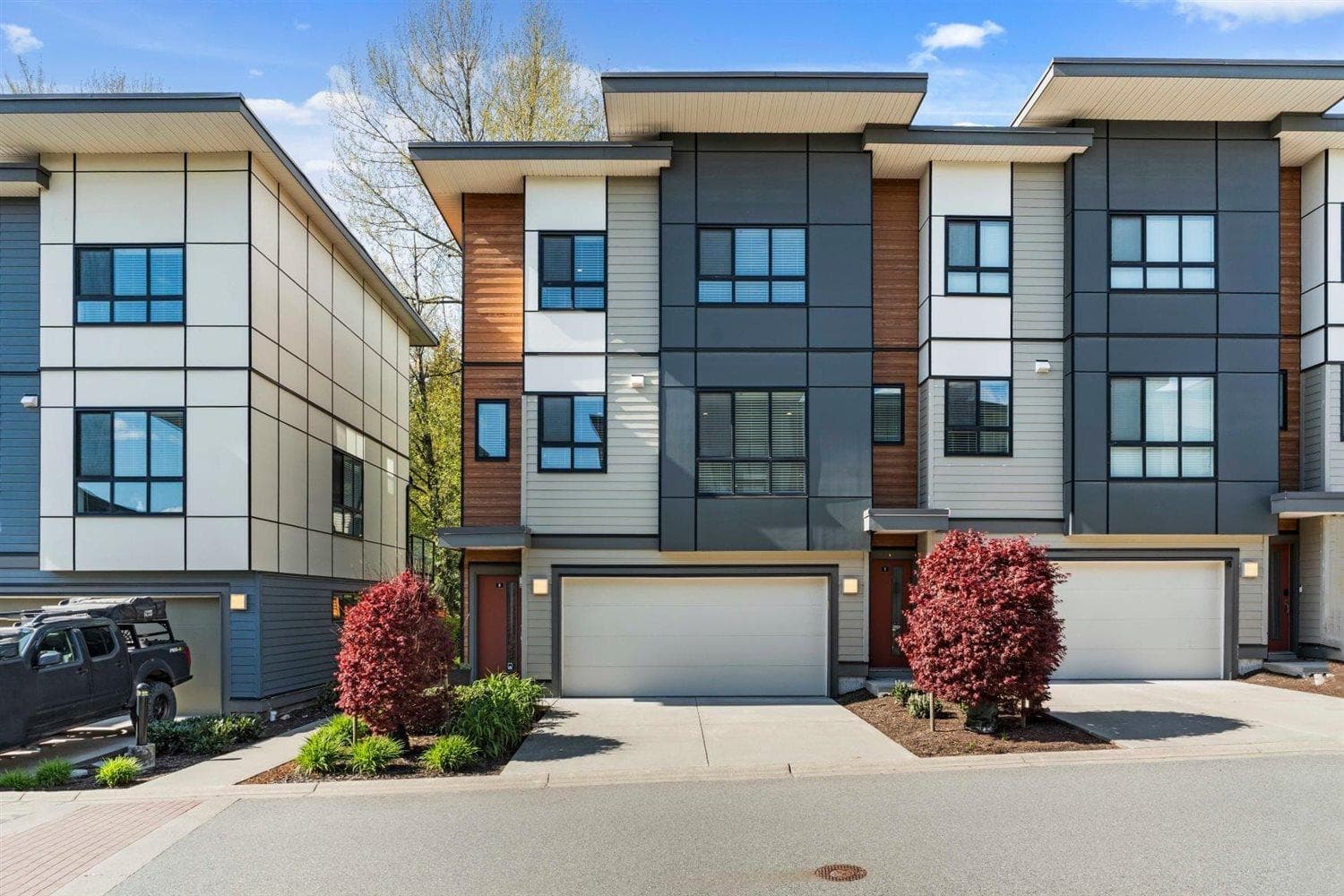 6 - 1968 N Parallel Road, Abbotsford, V3G 2C6 — photo 1