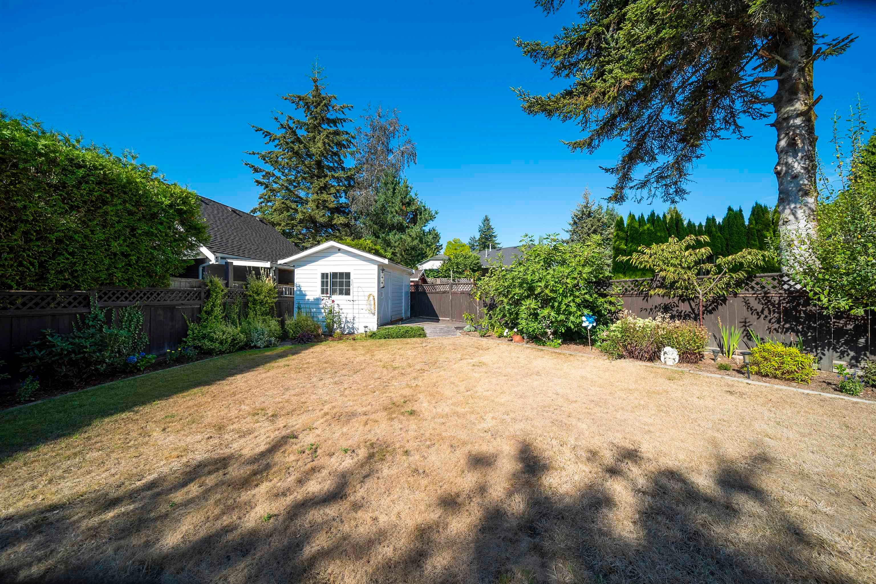 17346 60a Avenue, Surrey, V3S 6X8 — photo 4