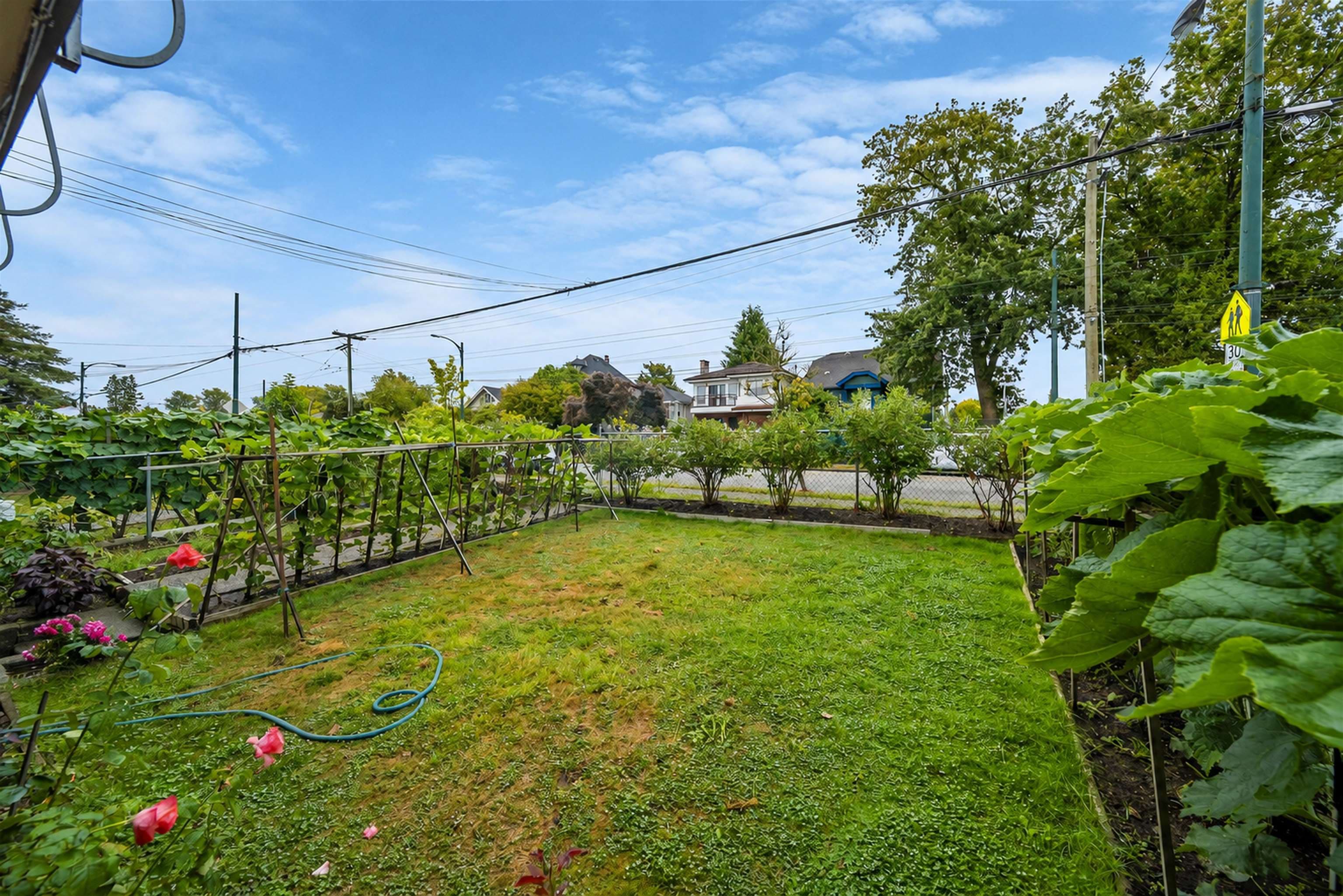 4657 Slocan Street, Vancouver, V5R 1Z8 — photo 4