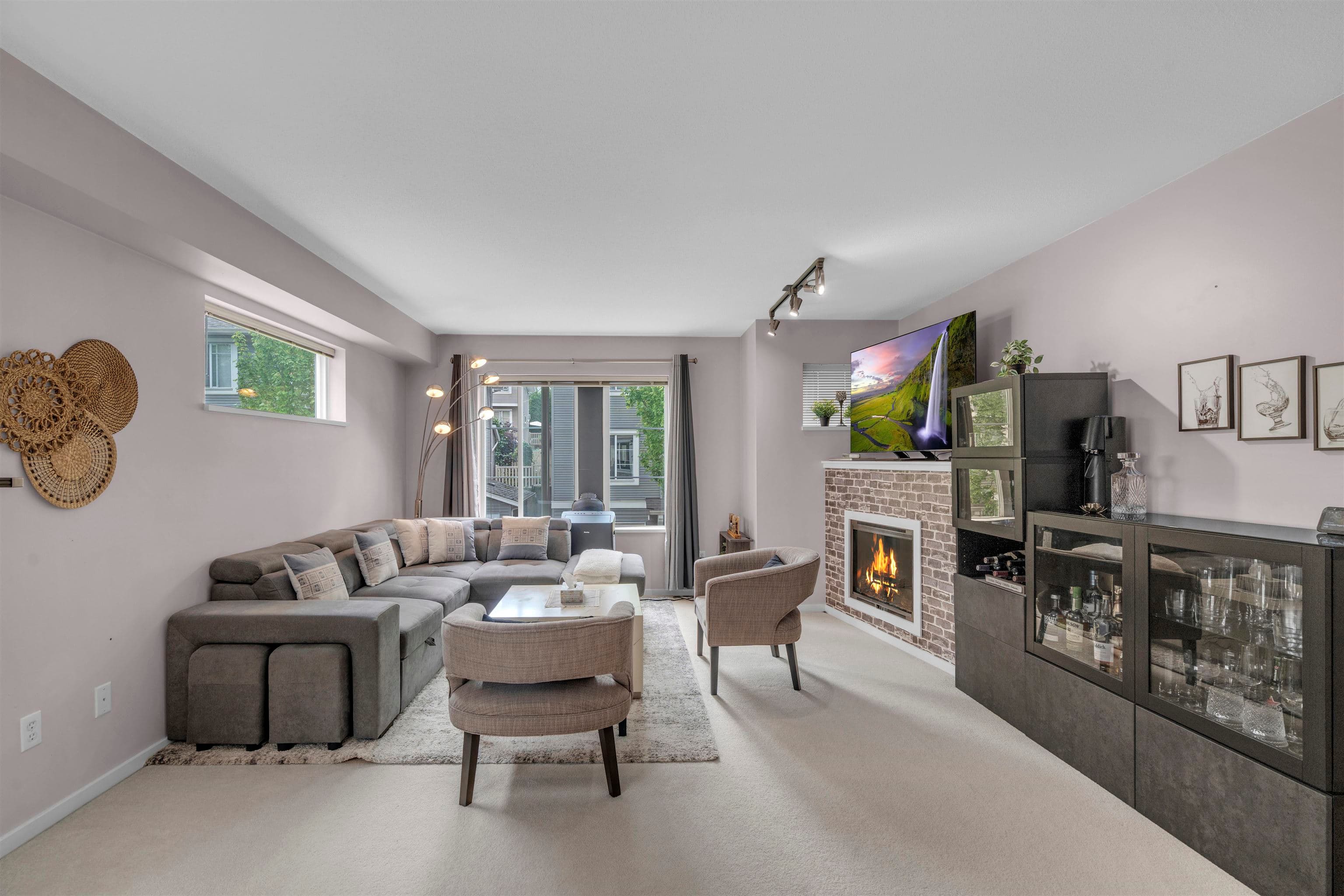 67 - 15155 62a Avenue, Surrey, V3S 8A6 — photo 4