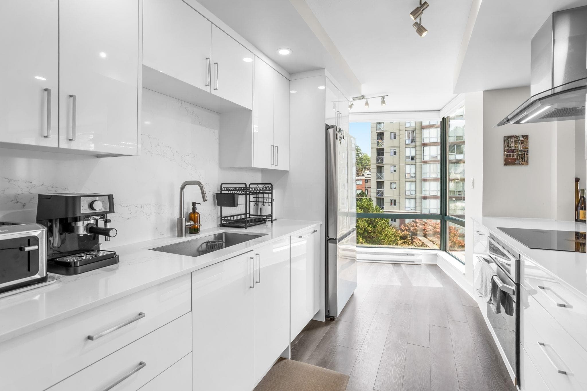 601 - 98 Tenth Street, New Westminster, V3M 6L8 — photo 3