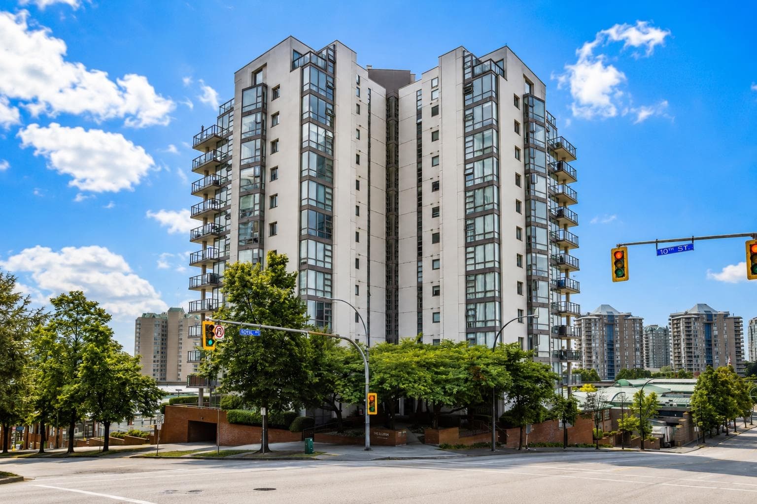 601 - 98 Tenth Street, New Westminster, V3M 6L8 — photo 1