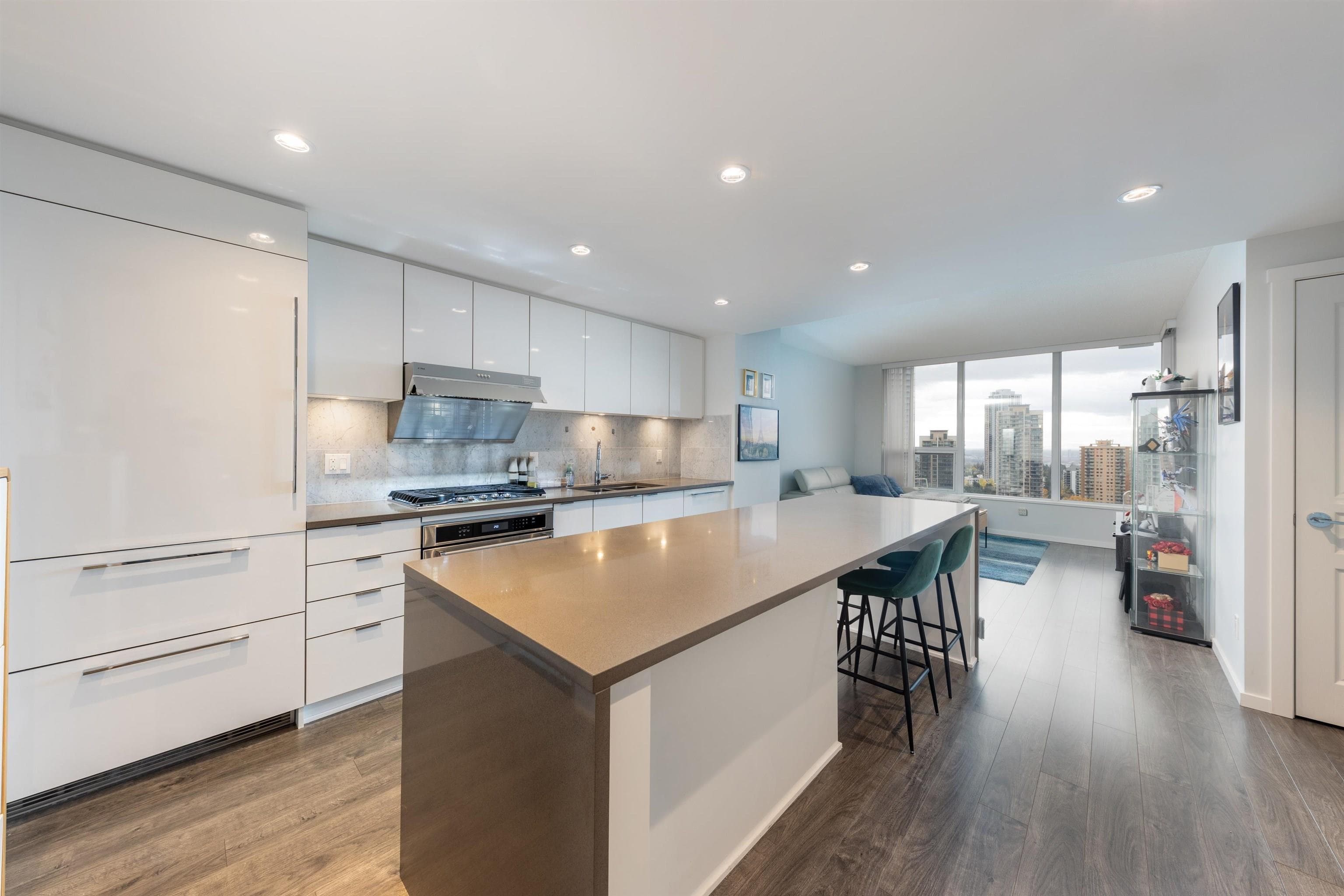 2805 - 5883 Barker Avenue, Burnaby, V5H 0G4 — photo 3