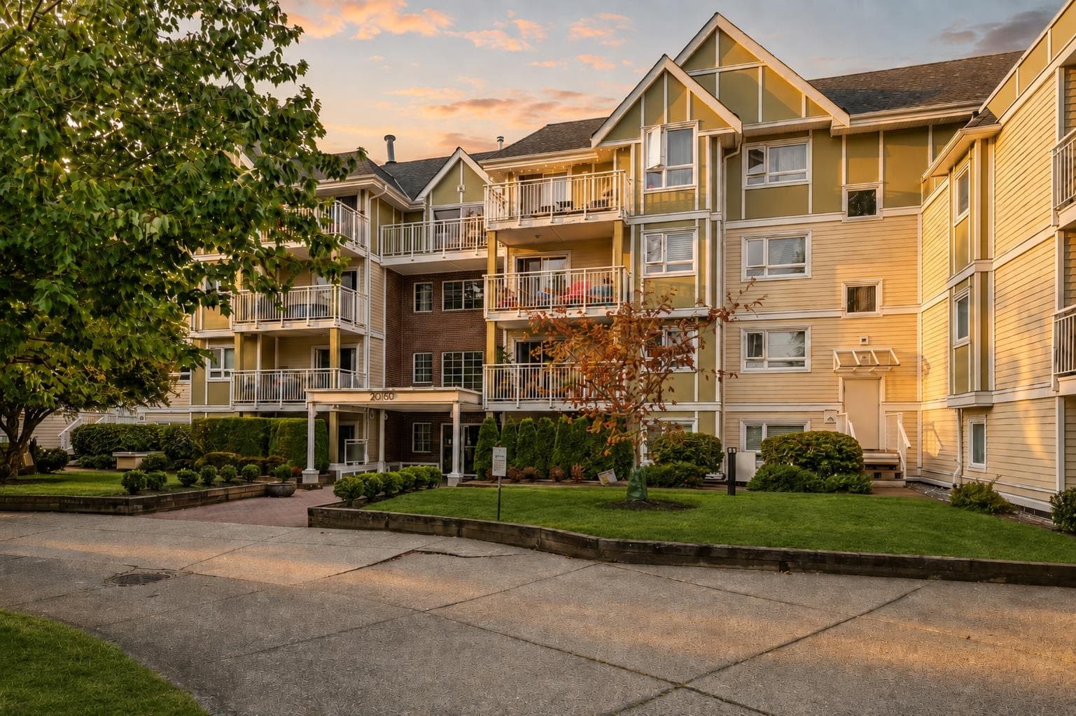 108 - 20189 54 Avenue, Langley, V3A 3W2 — photo 1