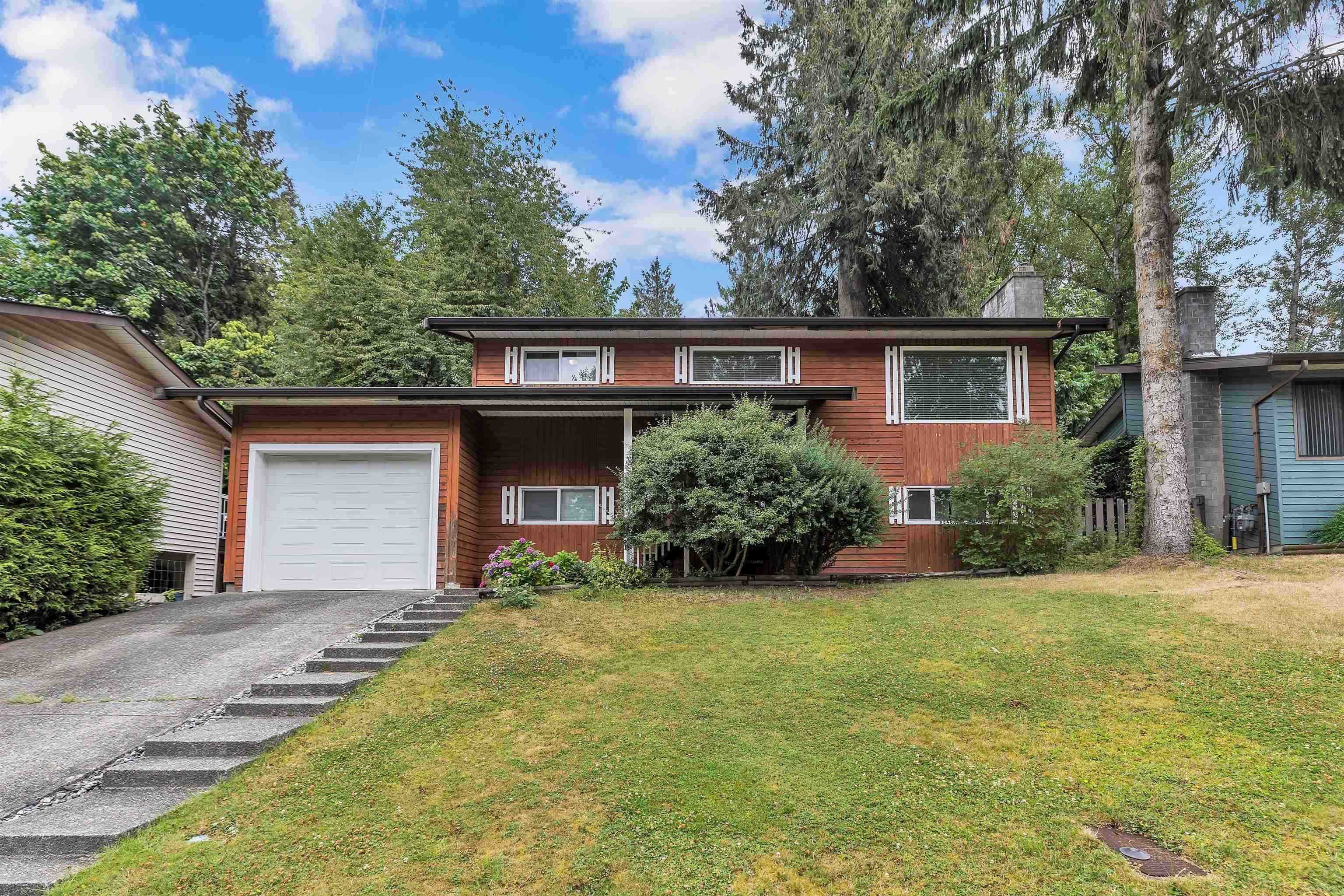 35224 Mckee Road, Abbotsford, V2S 6K6 — photo 1