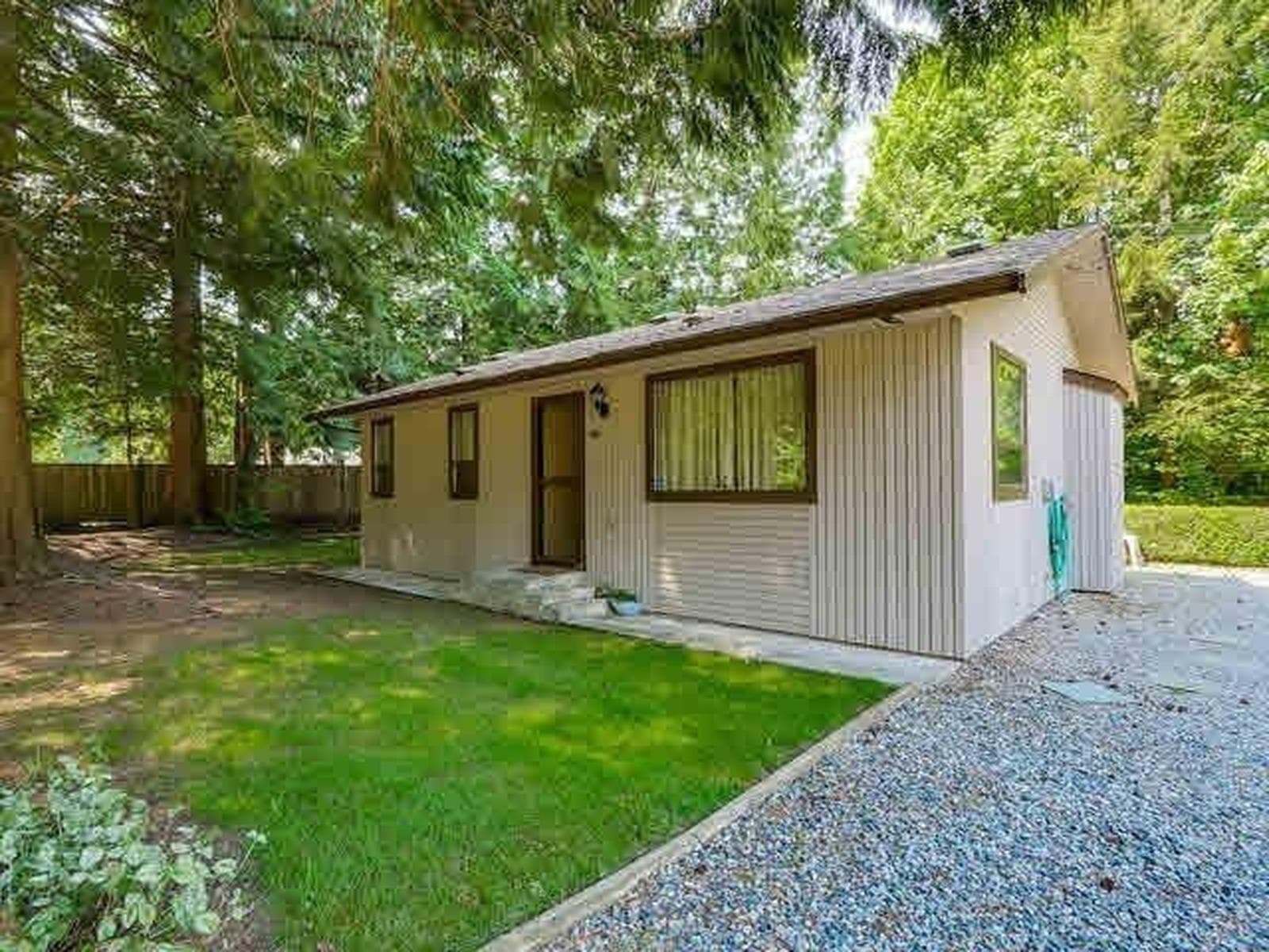 20515 20 Avenue, Langley, V2Z 2A3 — photo 1