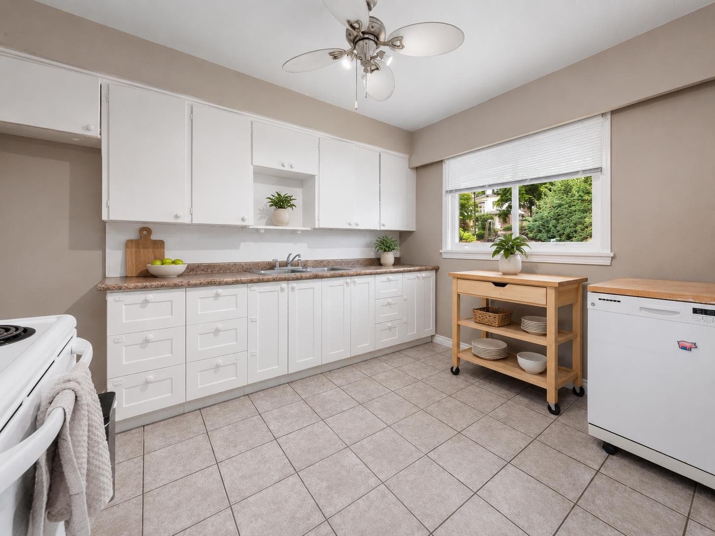 4561 Nanaimo Street, Vancouver, V5N 5J5 — photo 5
