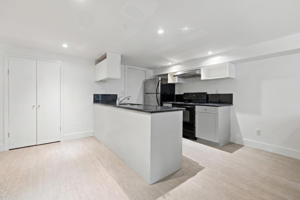 Basement Suite - 2843 W 49th Ave, Vancouver, V6N 3S7 — photo 3