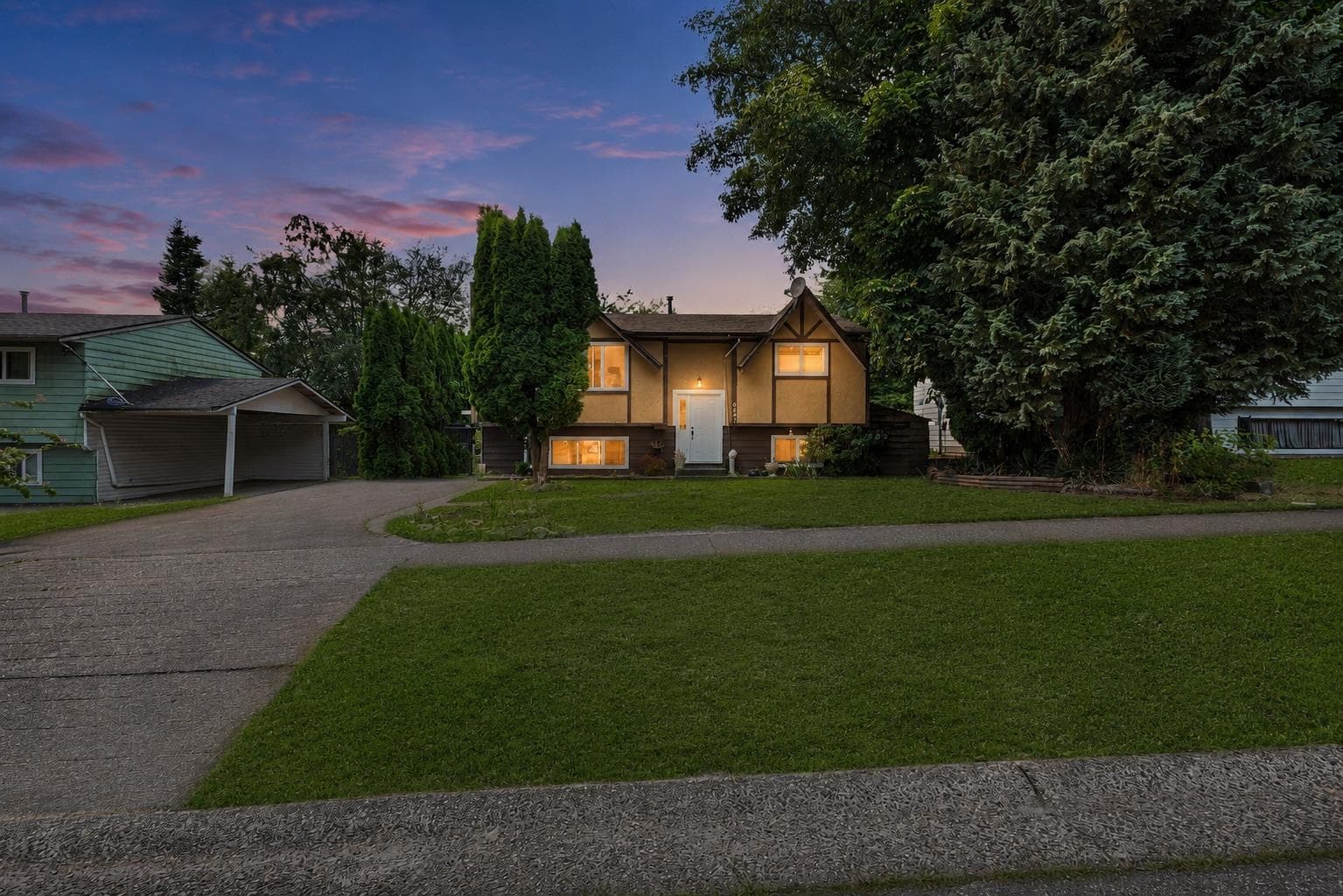 8647 August Drive, Surrey