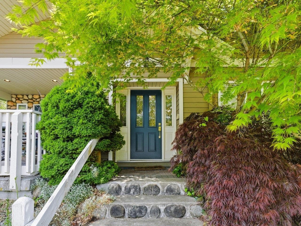 2048 St. Georges Avenue, North Vancouver, V7L 3K2 — photo 3