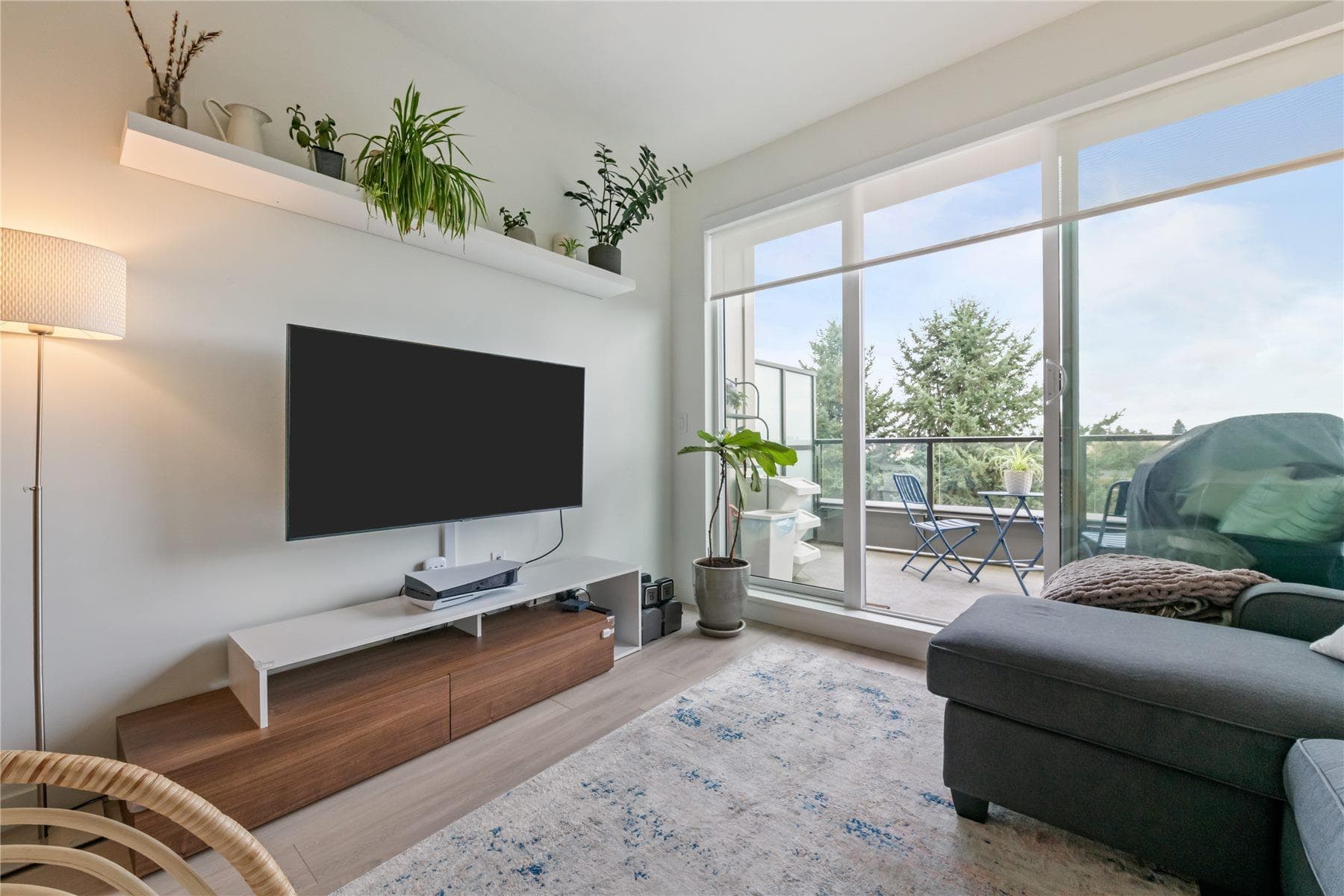 612 - 7588 16th Street, Burnaby, V3N 0H8 — photo 4