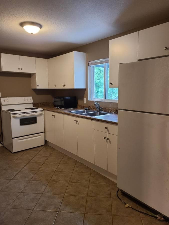 796 Adiron Avenue, Coquitlam, V3J 4K2 — photo 5