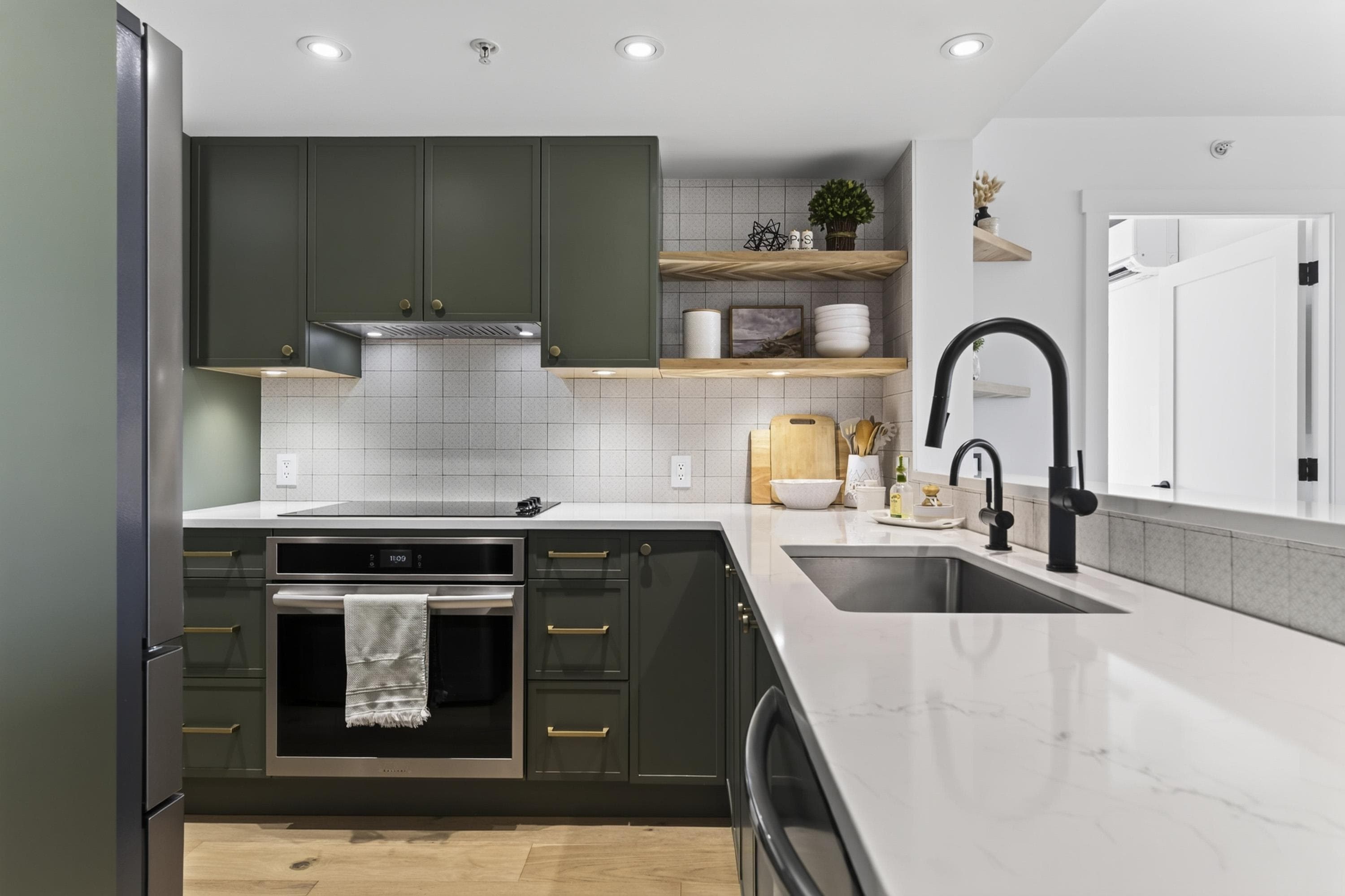 1403 - 290 Newport Drive, Port Moody, V3H 5N2 — photo 4