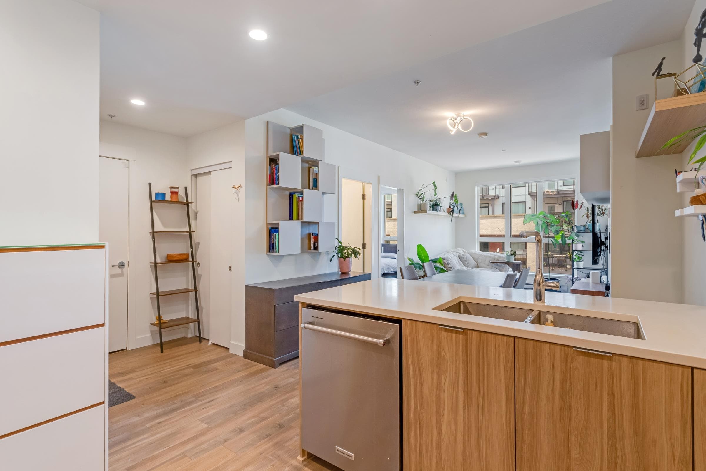 412 - 750 Dogwood Street, Coquitlam, V3J 4B7 — photo 5