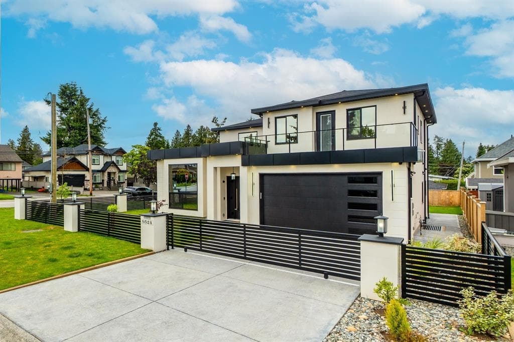 9524 118 Street, Delta, V4C 6J5 — photo 1