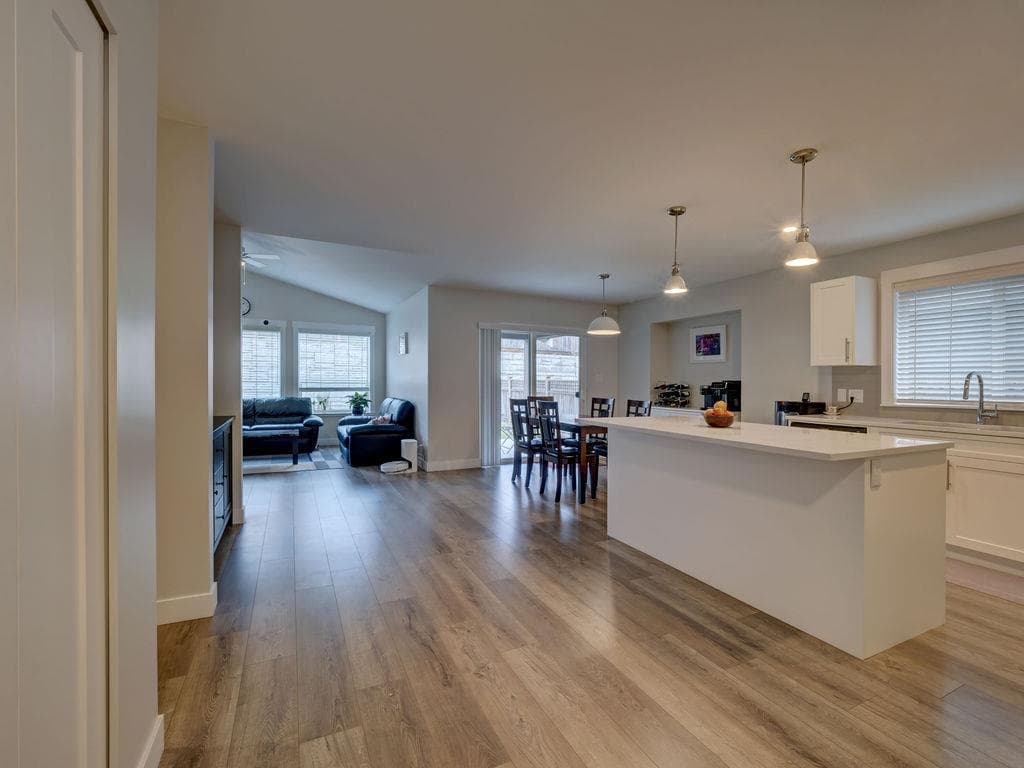 1028 Celia Crescent, Gibsons, V0N 1V7 — photo 5