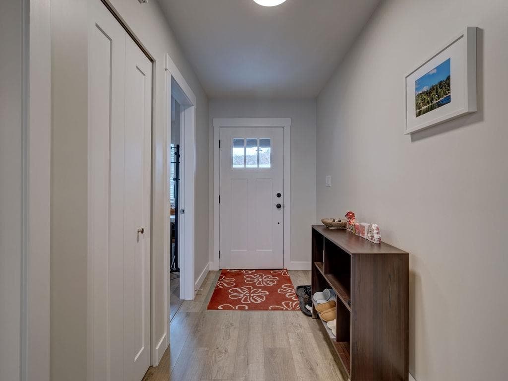 1028 Celia Crescent, Gibsons, V0N 1V7 — photo 4