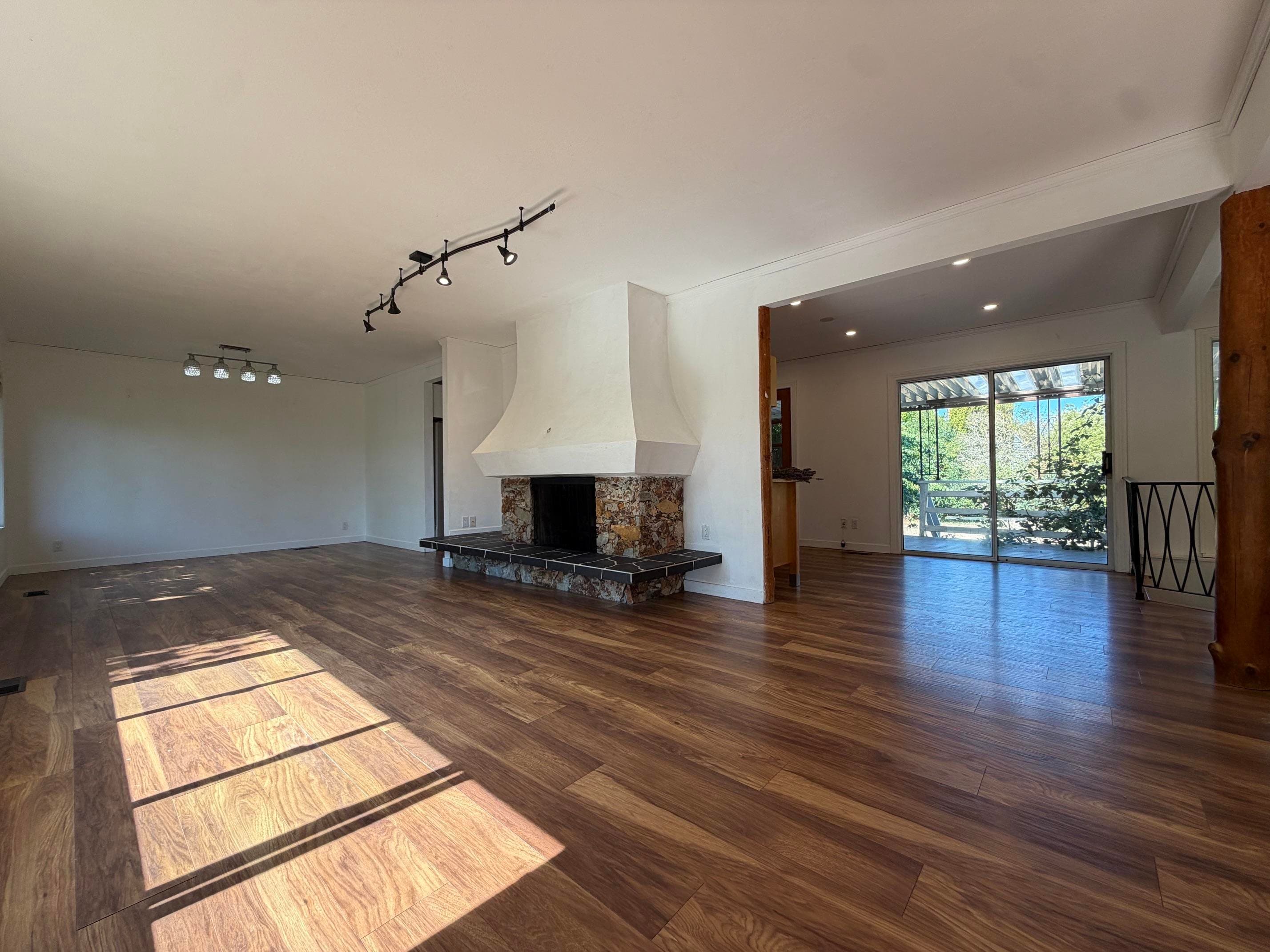 1009 Walalee Drive, Delta, V4M 2L9 — photo 3