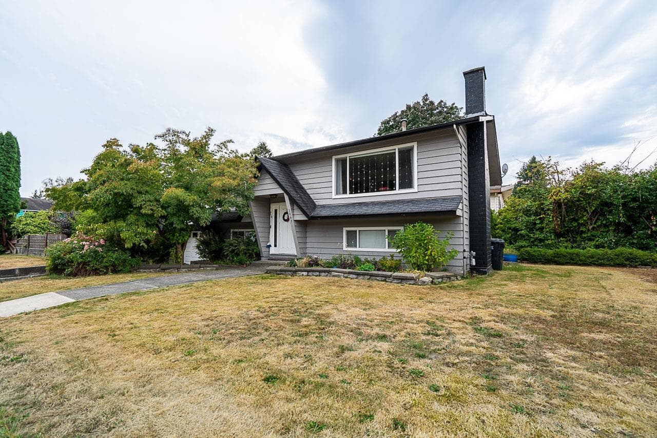 3067 Newberry Street, Port Coquitlam, V3B 3J5 — photo 2