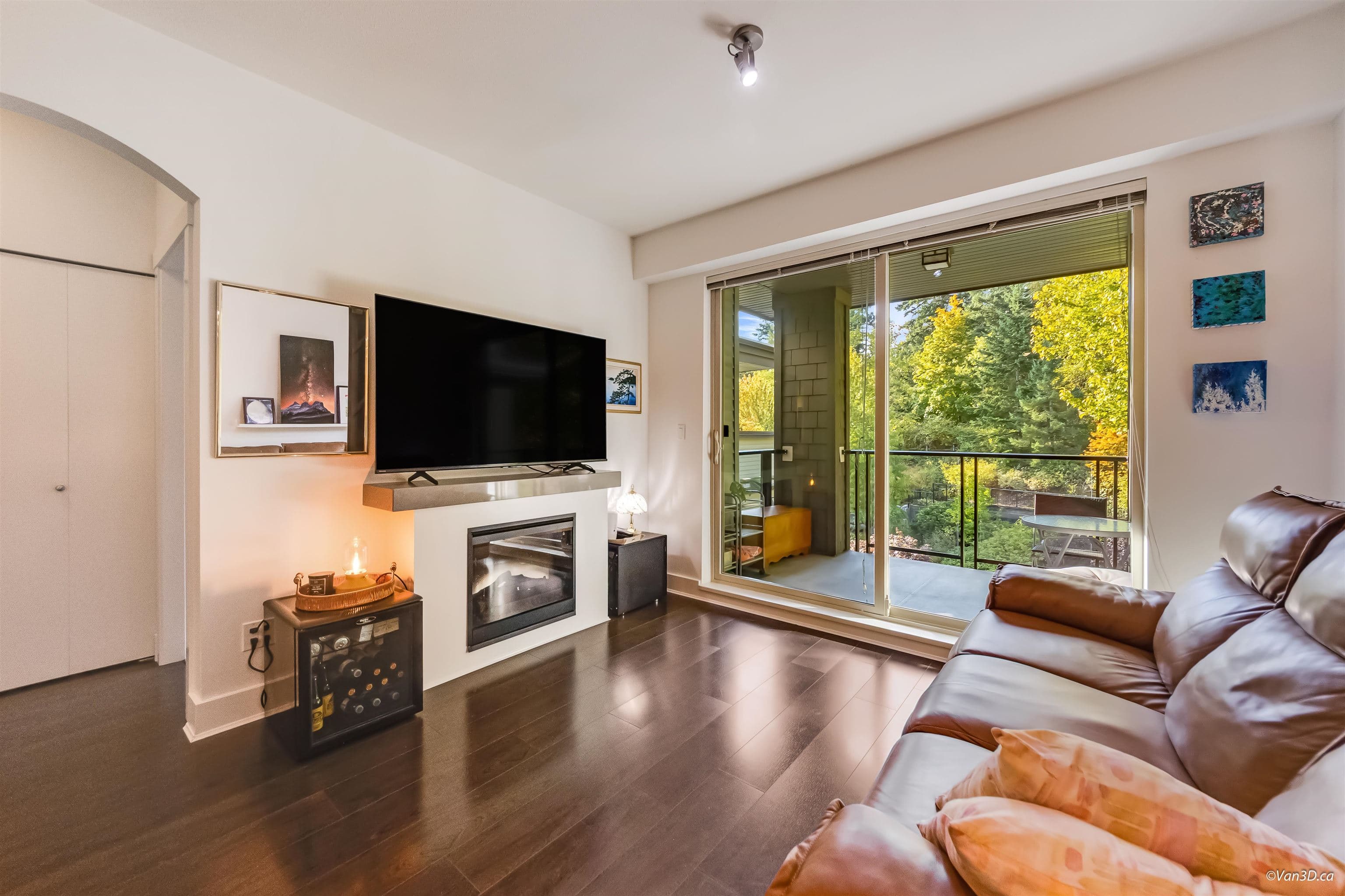 301 - 7418 Byrnepark Walk, Burnaby, V3N 0B3 — photo 1