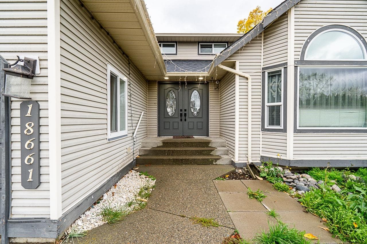 18661 56 Avenue, Surrey, V3S 7Y2 — photo 2