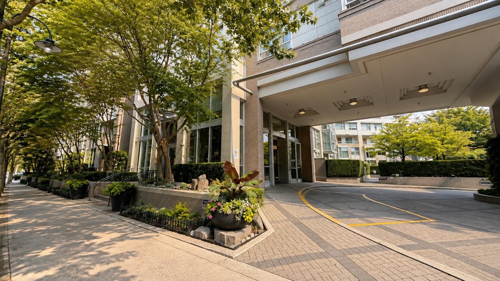 608 - 1228 Marinaside Crescent Street, Vancouver, V6Z 2W4 — photo 3