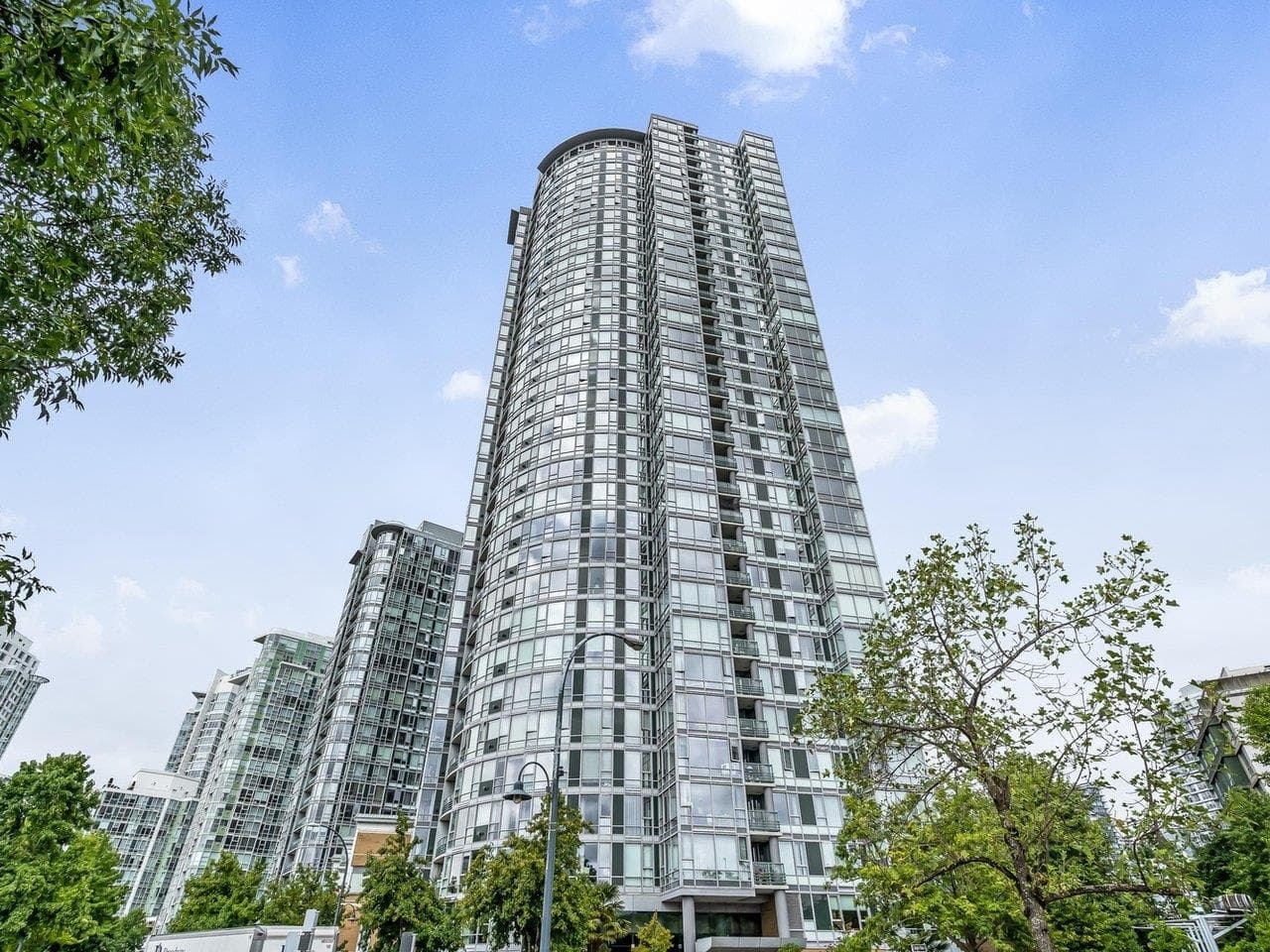 2105 - 1033 Marinaside Crescent, Vancouver