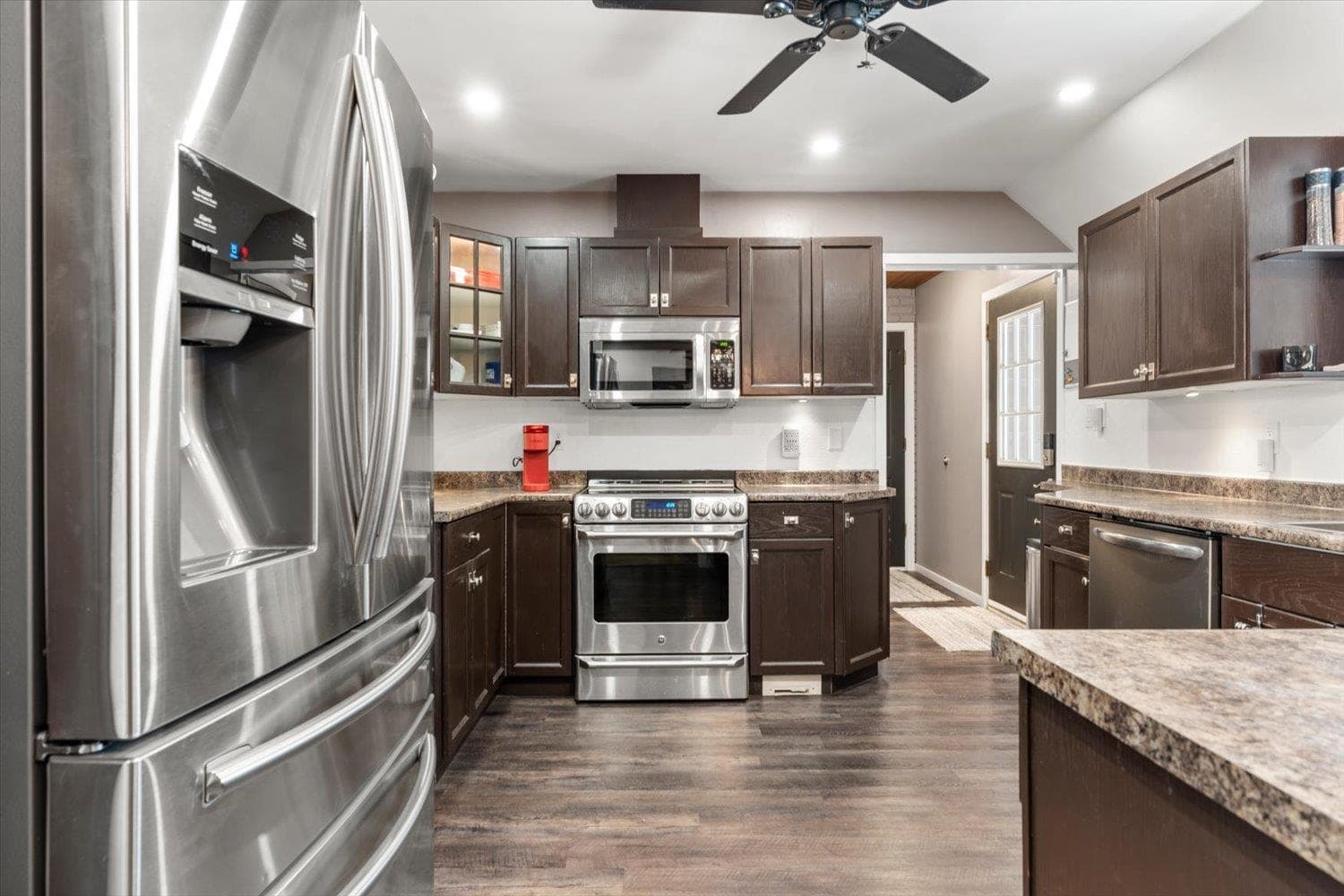 1752 Cedar Place, Agassiz, V0M 1A2 — photo 4