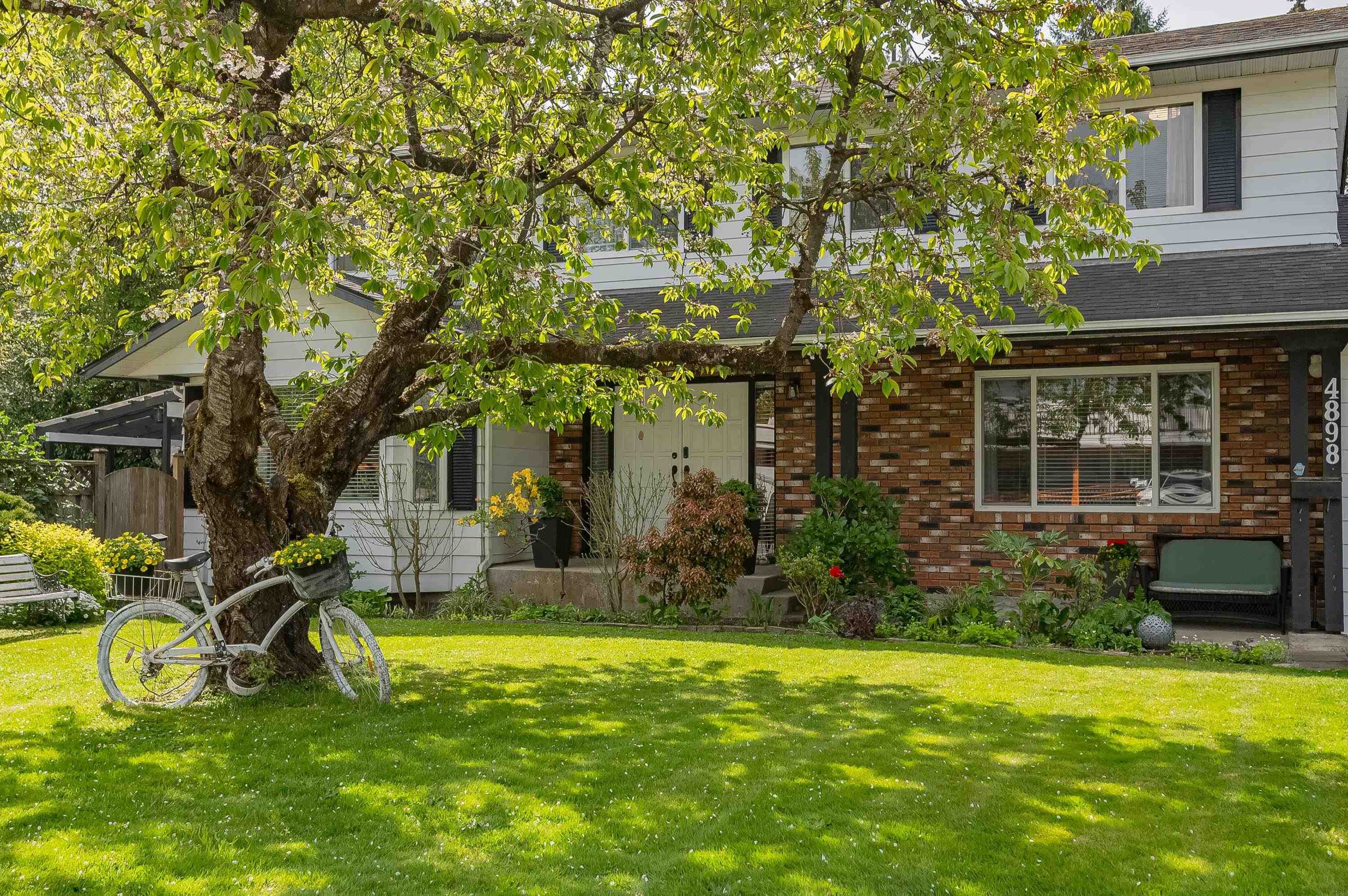 4898 205a Street, Langley, V3A 5R1 — photo 5