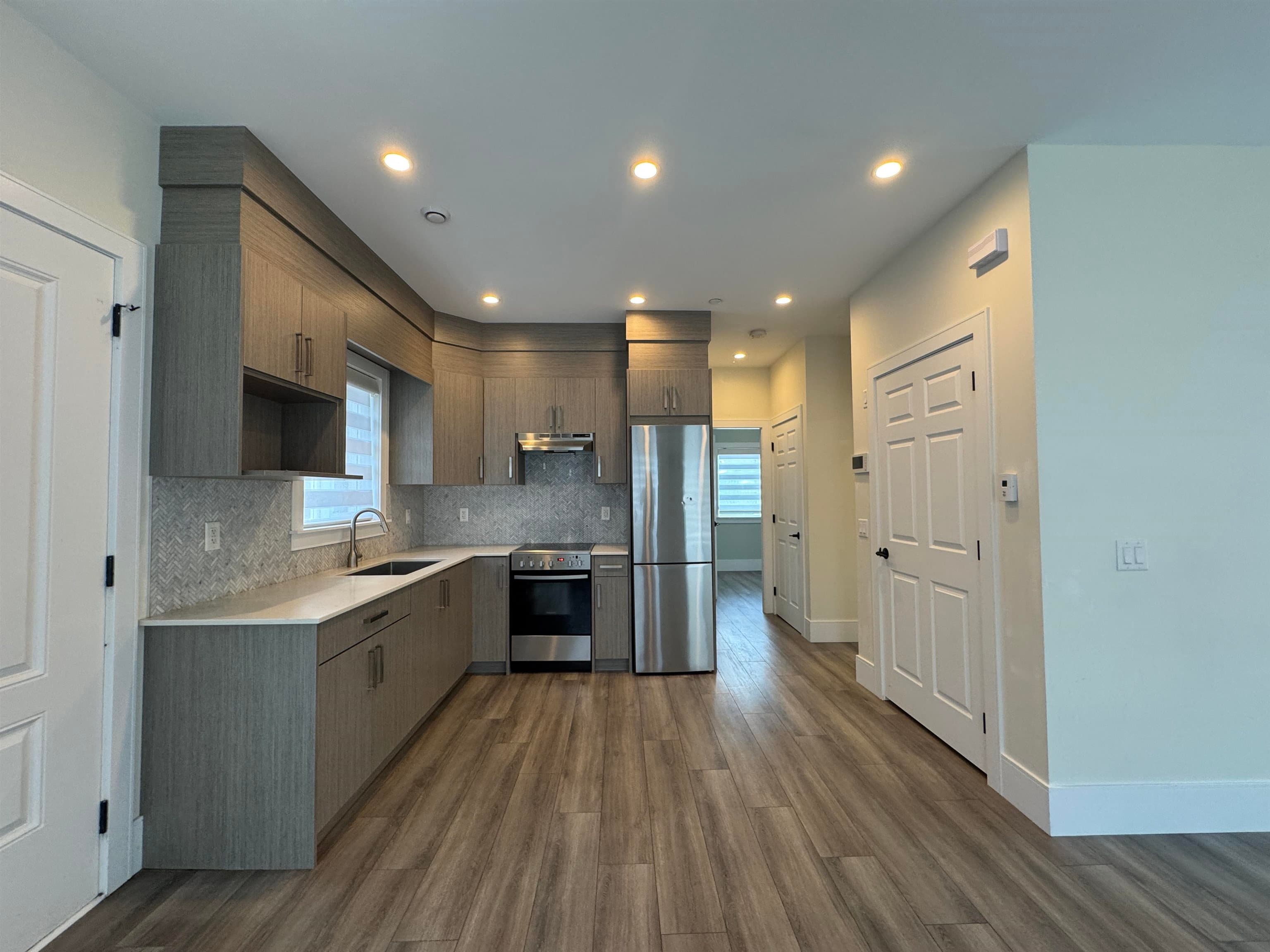 Coach House - 11901 Gee St, Maple Ridge, V2X 7L8 — photo 2